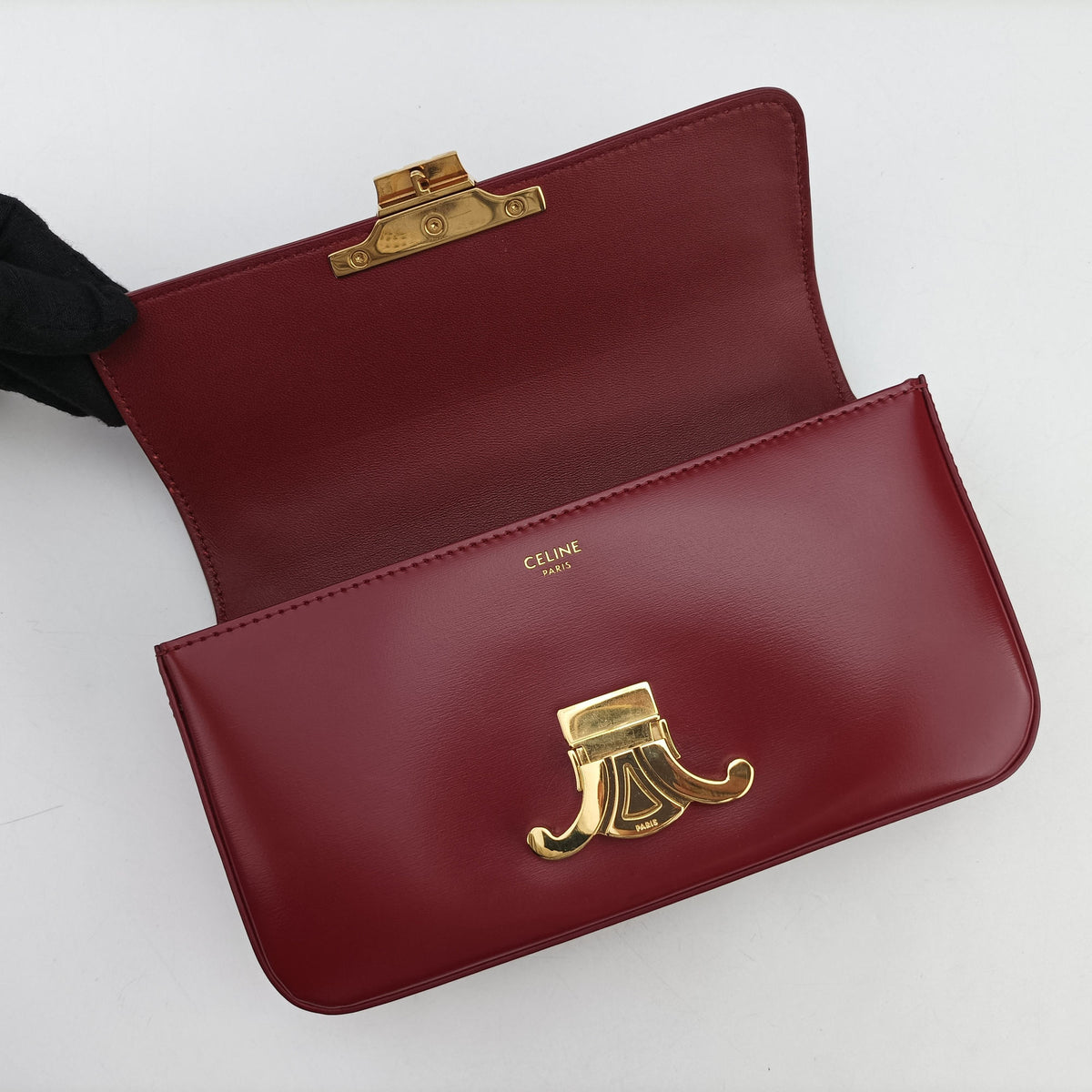 Pre-owned Celine Chain Claude Triomphe Red Leather  shoulderbag | stylenewstar