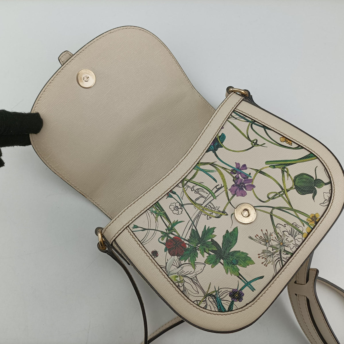 Secondhand Gucci Nice GG Supreme White x Multicolour Leather 336749 shoulderbag | stylenewstar