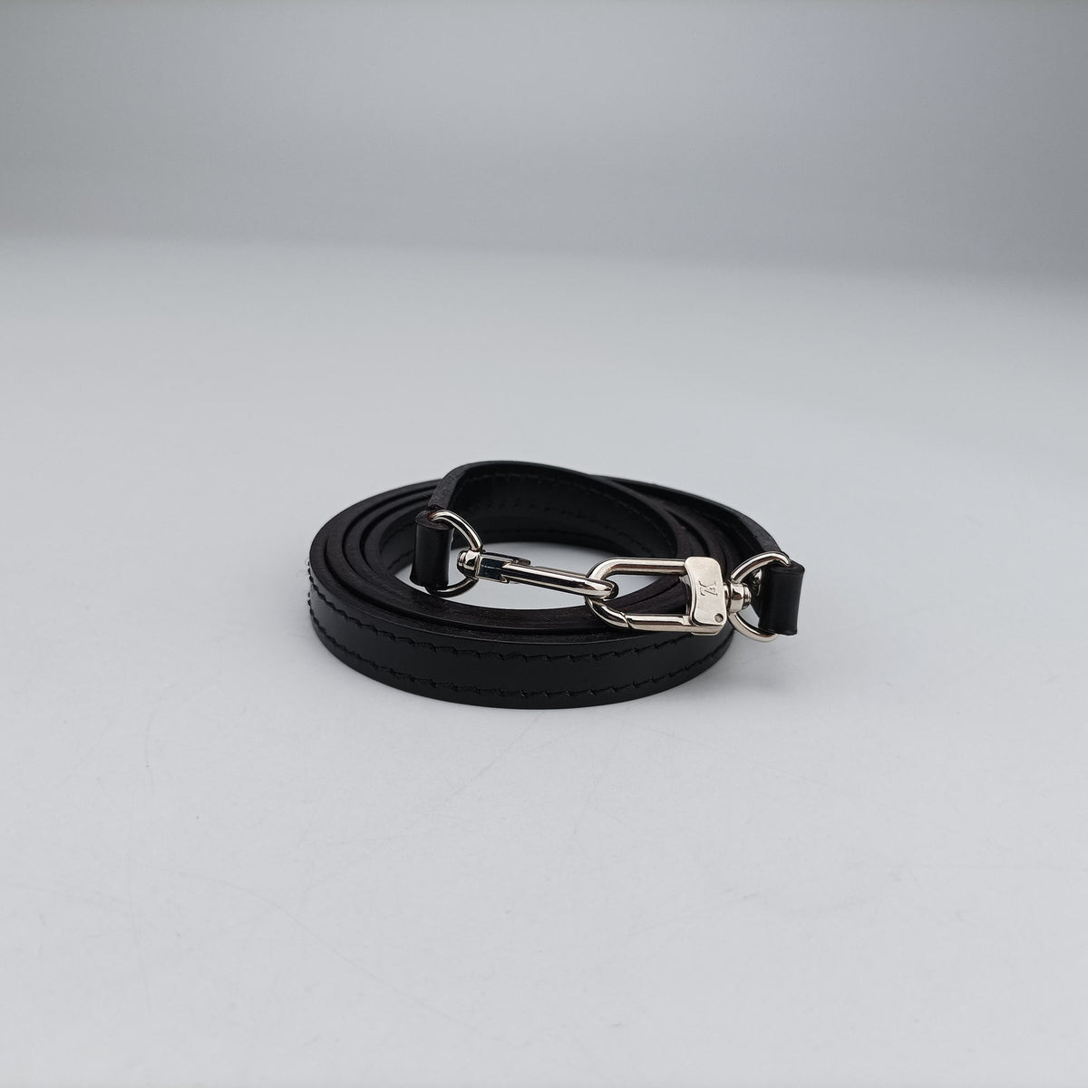 Pre-owned Louis Vuitton Alma BB Noir Epi  shoulderbag | stylenewstar