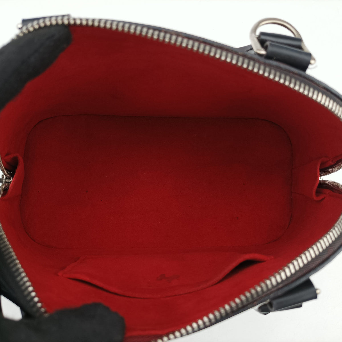 Pre-owned Louis Vuitton Alma BB Noir Epi  shoulderbag | stylenewstar