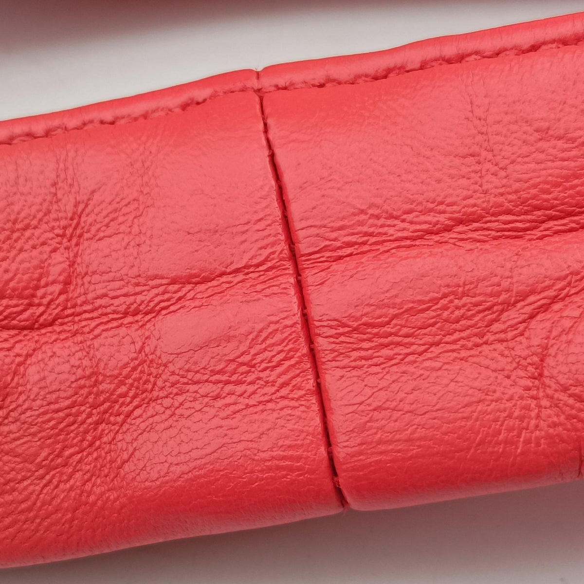 Pre-owned Bottega Veneta Intrecciato Red lambskin  handbag | stylenewstar