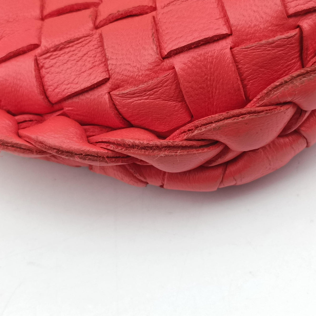 Pre-owned Bottega Veneta Intrecciato Red lambskin  handbag | stylenewstar