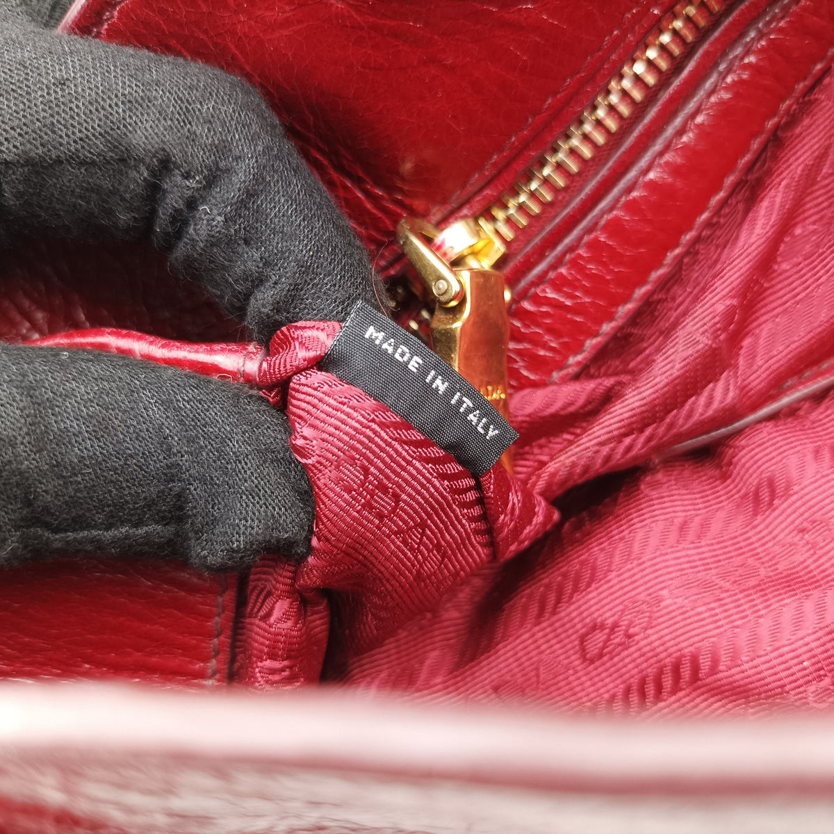 Pre-owned Prada Vitello Shine Shopping Peonia Red Leather BN2324 handbag | stylenewstar