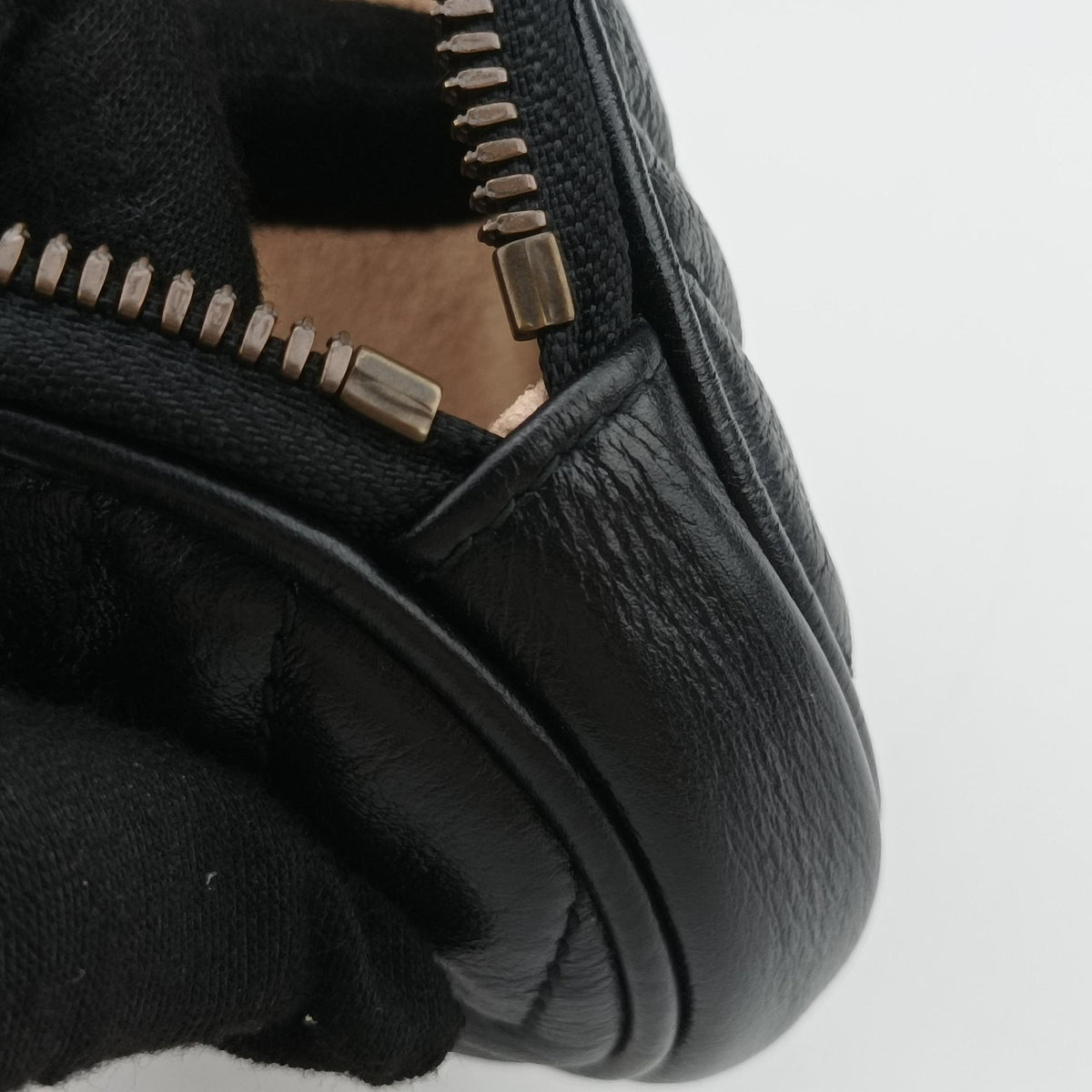 Vintage Gucci GG Marmont Black Leather 524597 clutchbag | stylenewstar
