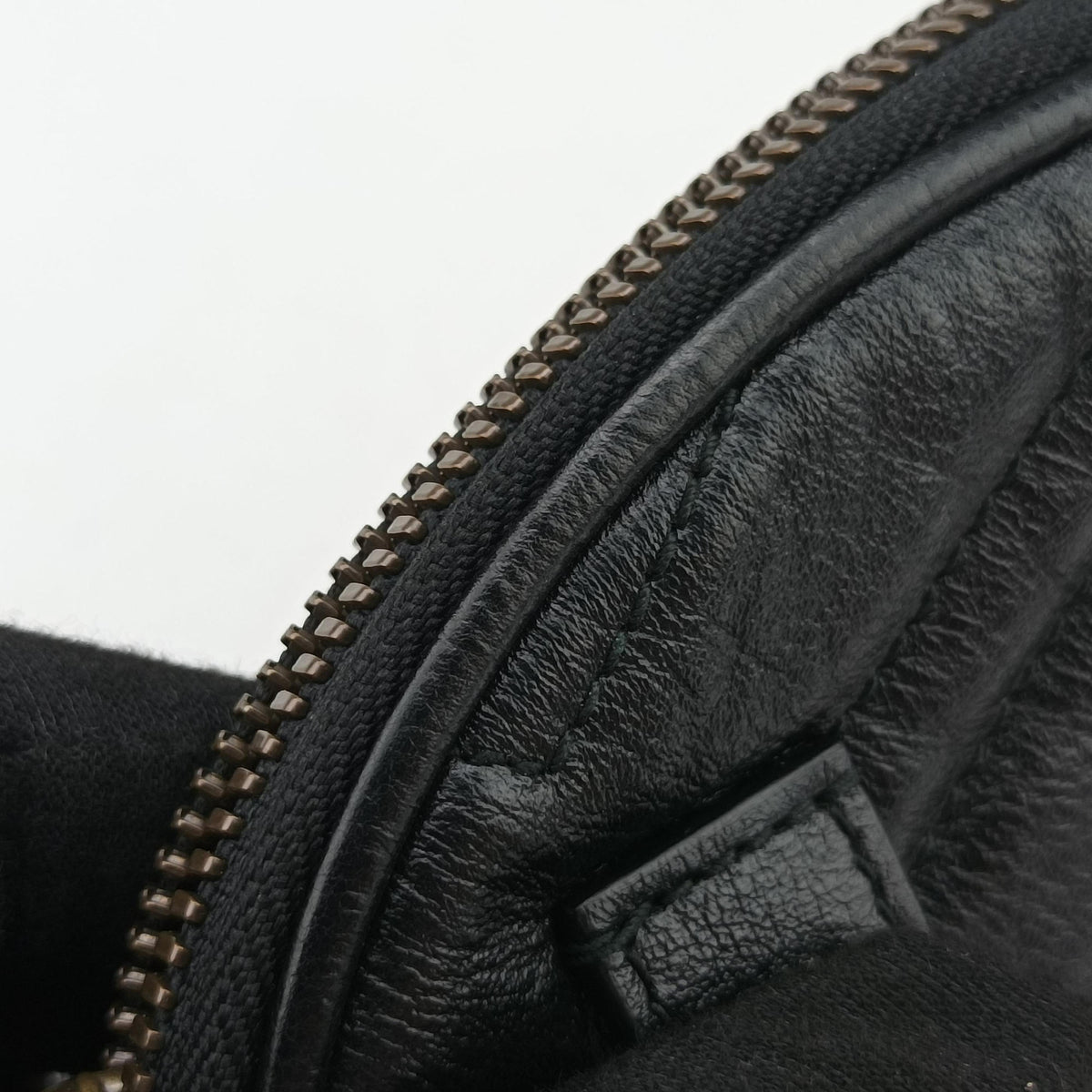Vintage Gucci GG Marmont Black Leather 524597 clutchbag | stylenewstar
