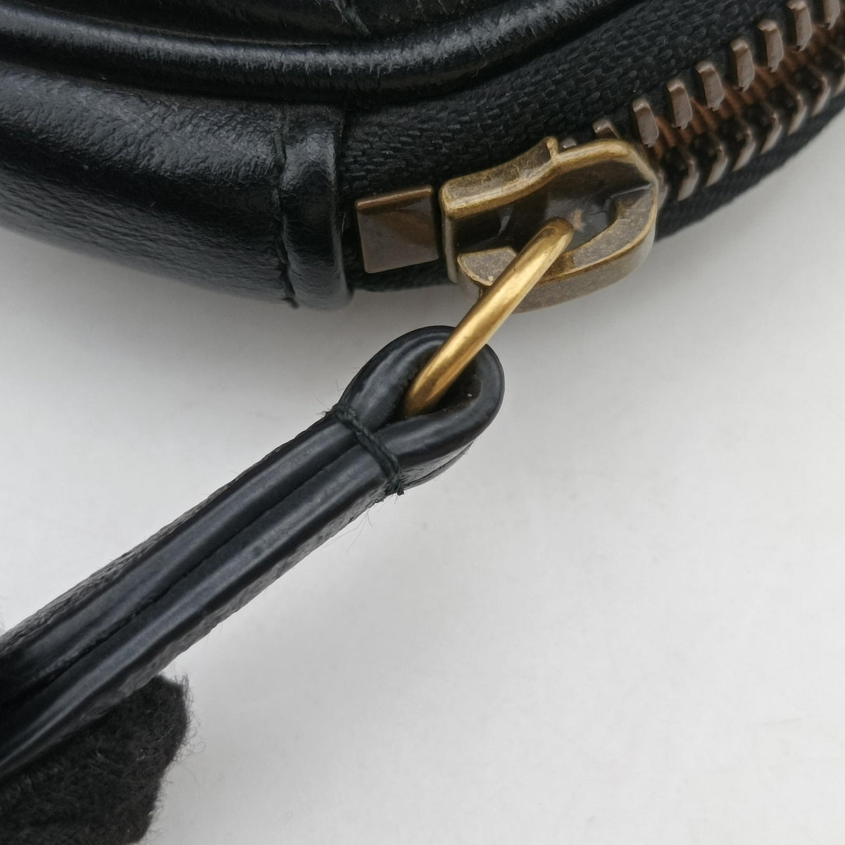 Vintage Gucci GG Marmont Black Leather 524597 clutchbag | stylenewstar