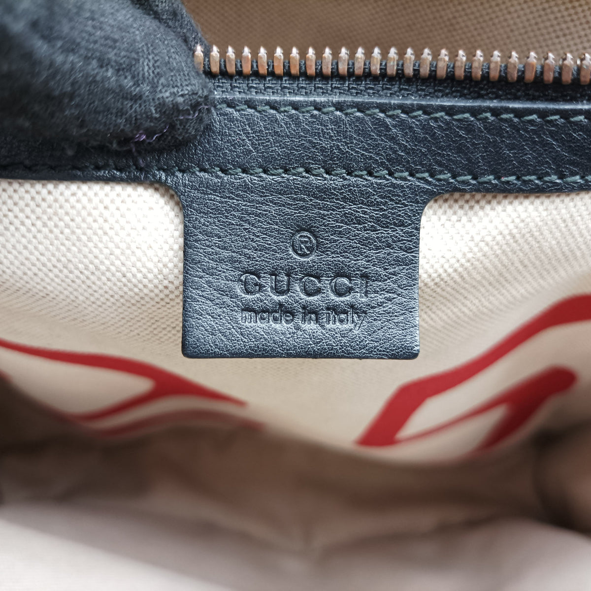 Secondhand Gucci GG Supreme Bee beige×black PVC coated canvas×Leather 450950 shoulderbag | stylenewstar