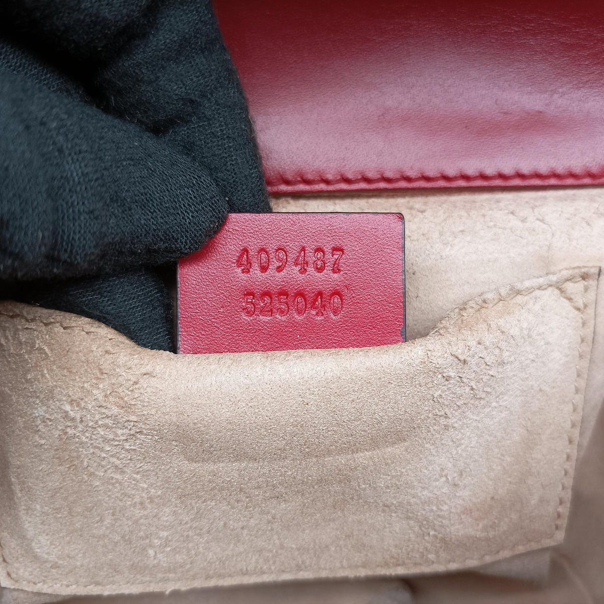 Vintage Gucci Padlock Red Leather 409487 shoulderbag | stylenewstar