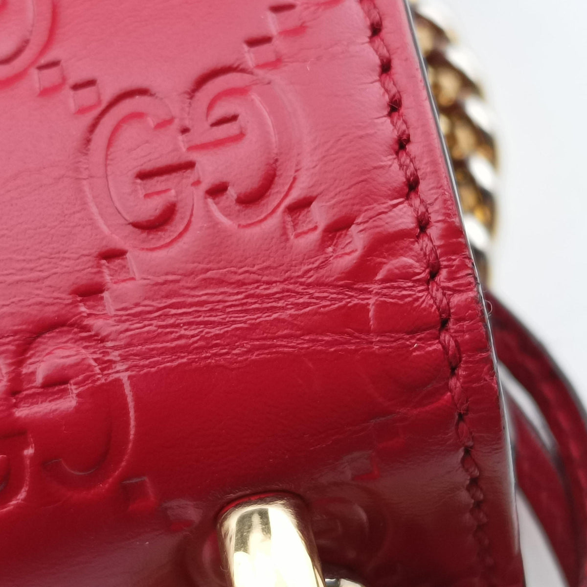 Vintage Gucci Padlock Red Leather 409487 shoulderbag | stylenewstar