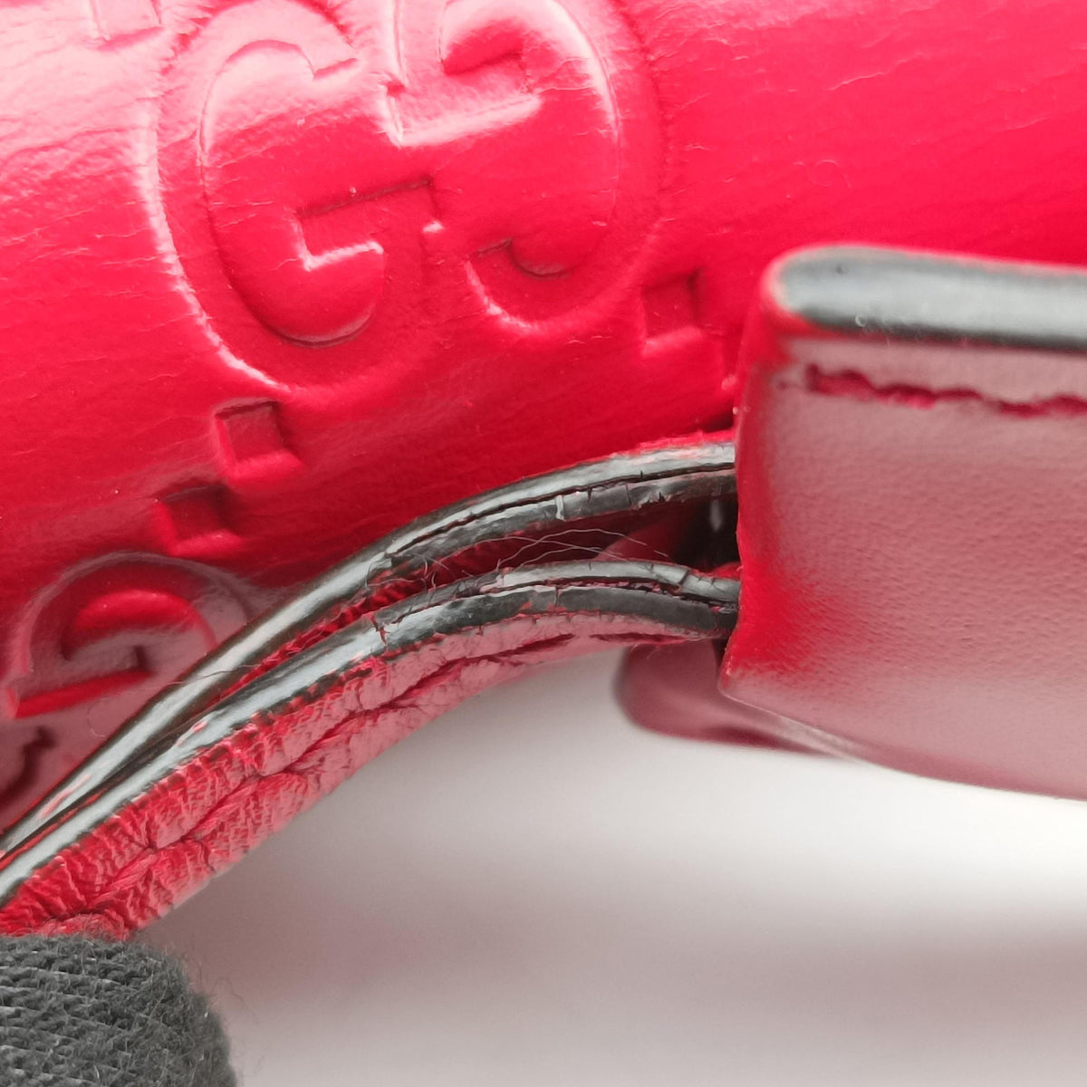 Vintage Gucci Padlock Red Leather 409487 shoulderbag | stylenewstar