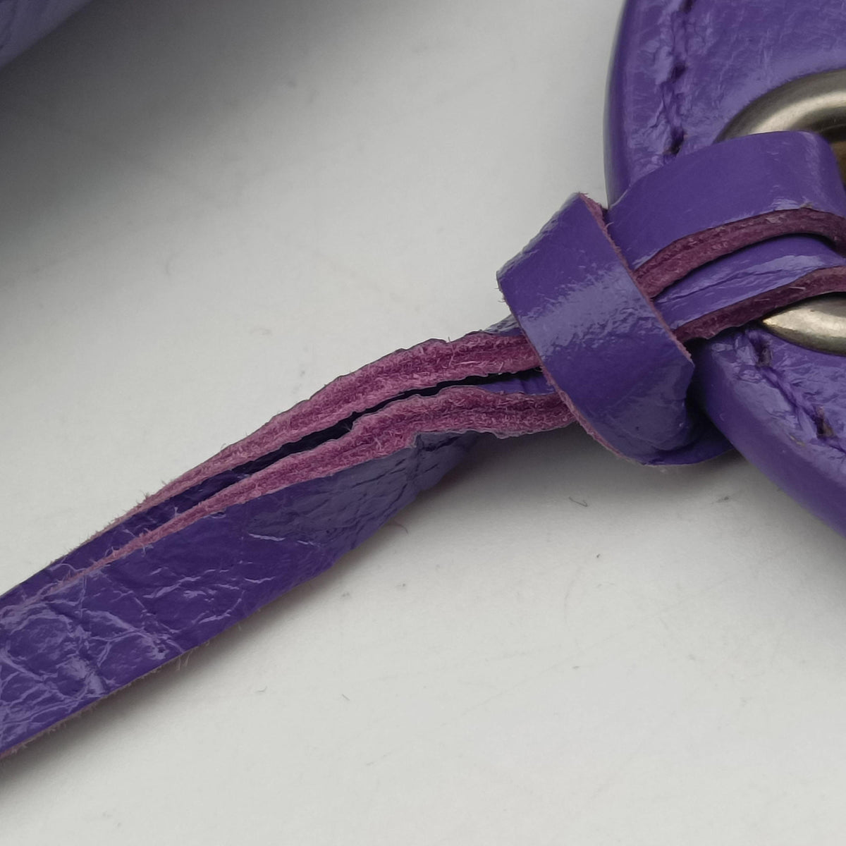 Pre-owned Balenciaga Le Cagole Purple cloth  shoulderbag | stylenewstar