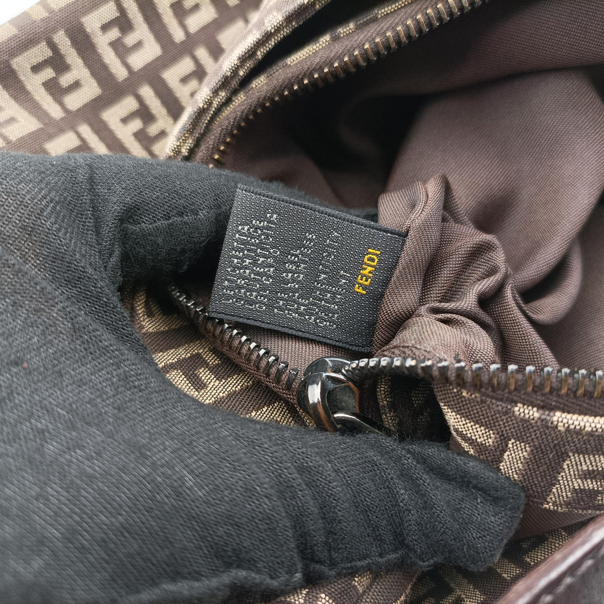 Secondhand Fendi Zucchino Brown Canvas 8BR036 shoulderbag | stylenewstar