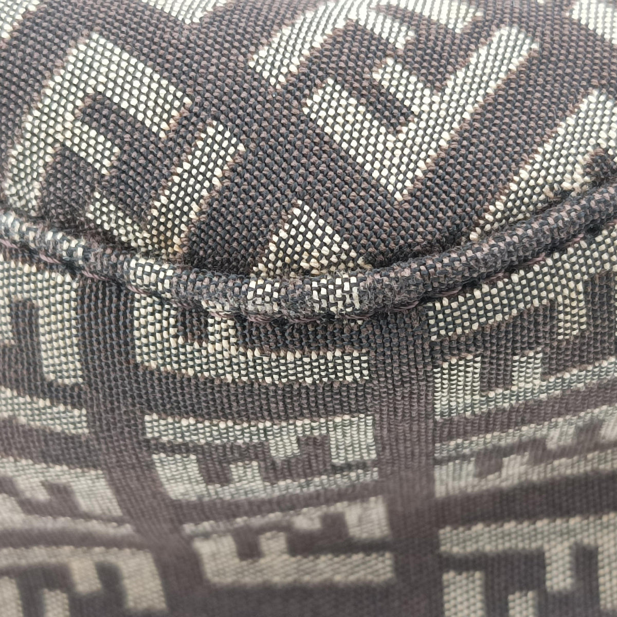 Secondhand Fendi Zucchino Brown Canvas 8BR036 shoulderbag | stylenewstar