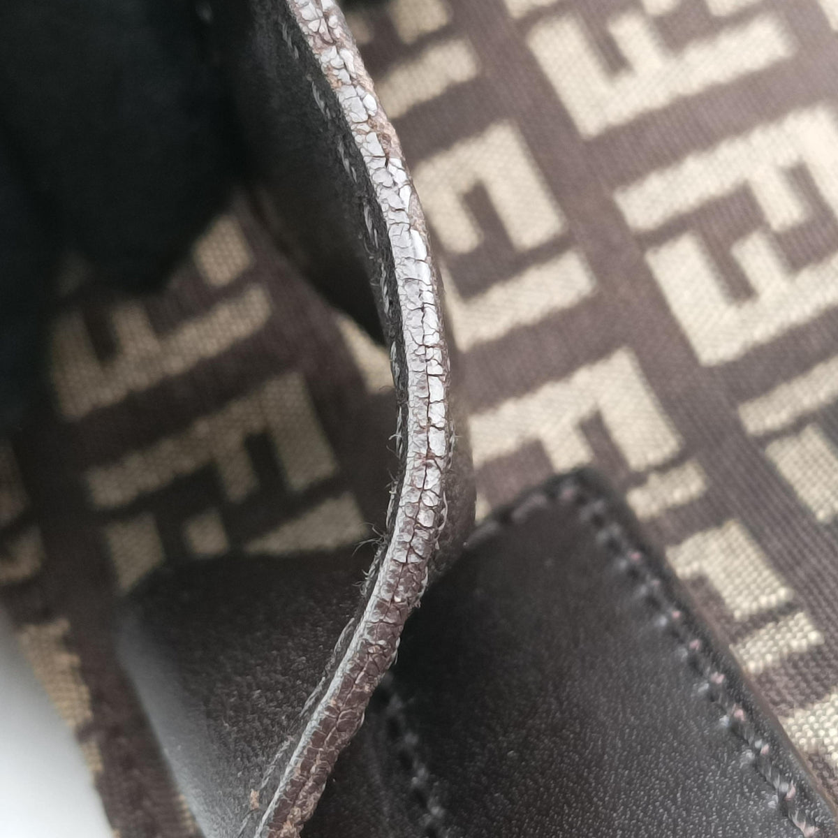 Secondhand Fendi Zucchino Brown Canvas 8BR036 shoulderbag | stylenewstar
