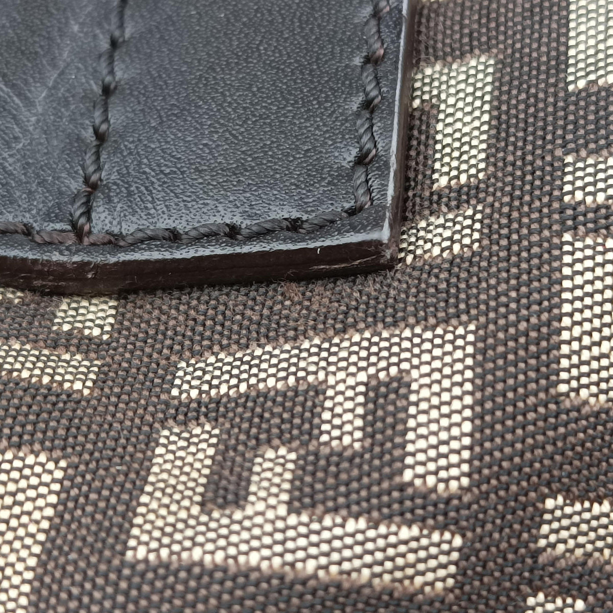 Secondhand Fendi Zucchino Brown Canvas 8BR036 shoulderbag | stylenewstar
