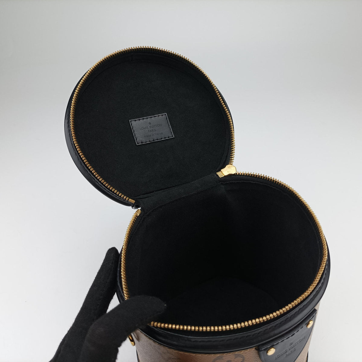 Secondhand Louis Vuitton Cannes Brown × Black Monogram Reverse Giant M43986 shoulderbag | stylenewstar