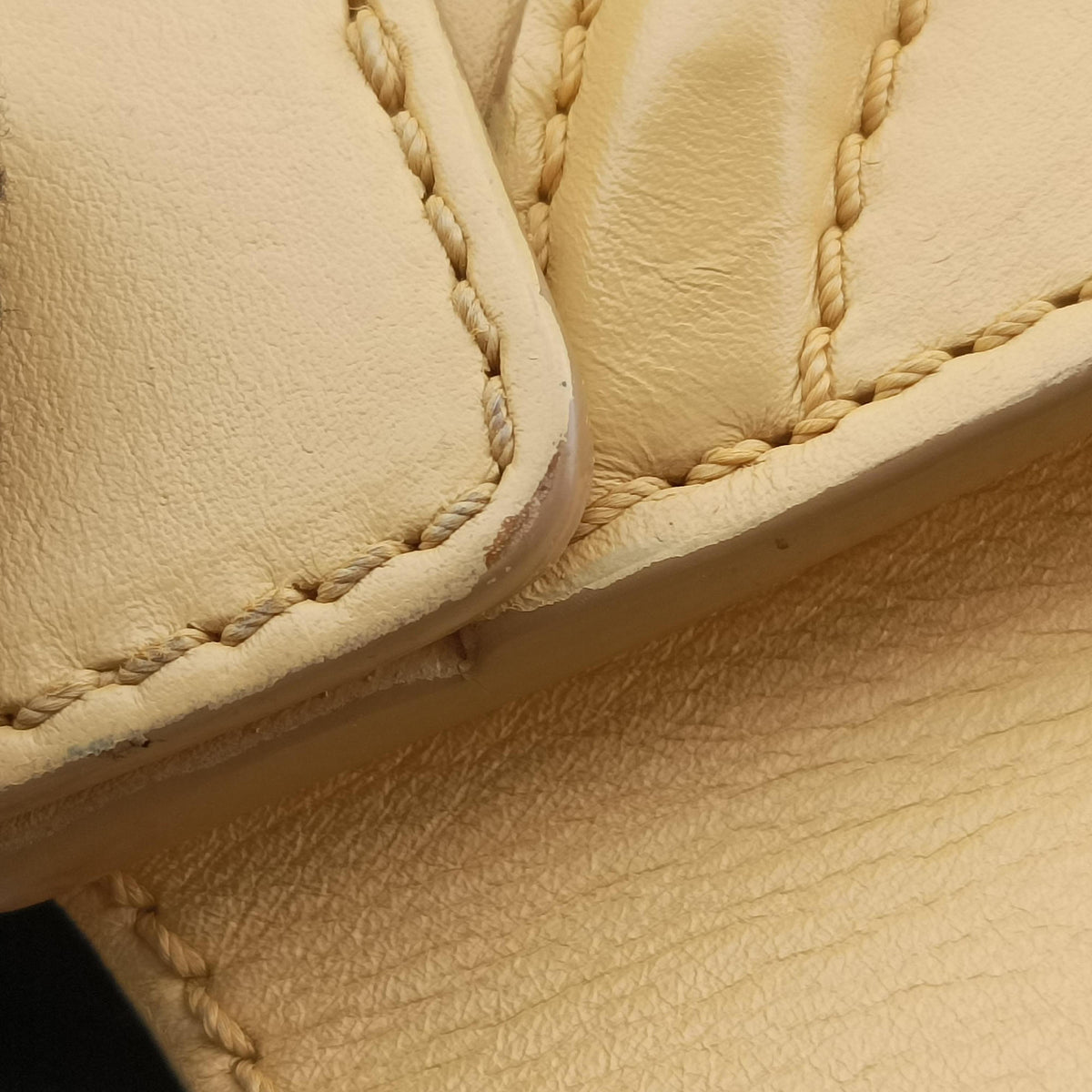 Pre-owned Celine Luggage Micro shopper Yellow Leather  handbag | stylenewstar