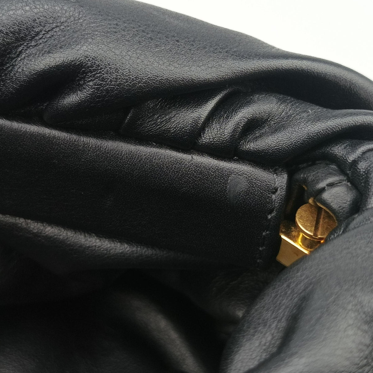 Vintage Bottega Veneta THE Chain Pouch Black lambskin  shoulderbag | stylenewstar