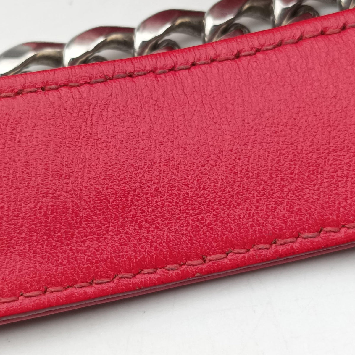 Pre-owned Prada Diagramme Red leather 1BH084 shoulderbag | stylenewstar
