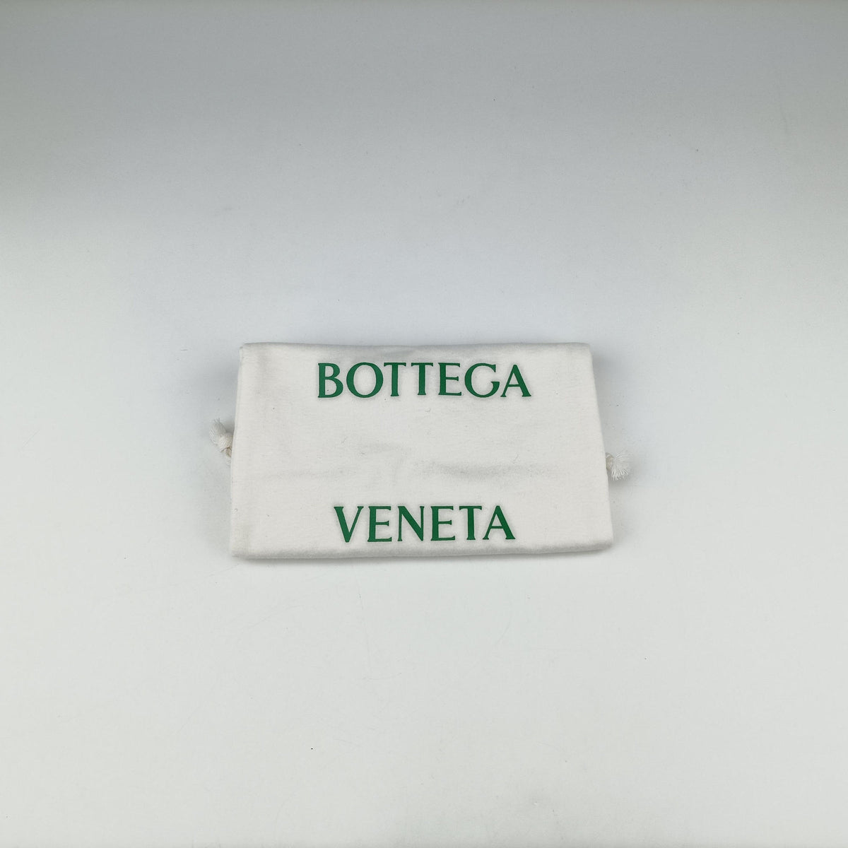 Pre-owned Bottega Veneta Candy Cassette White Lambskin  shoulderbag | stylenewstar