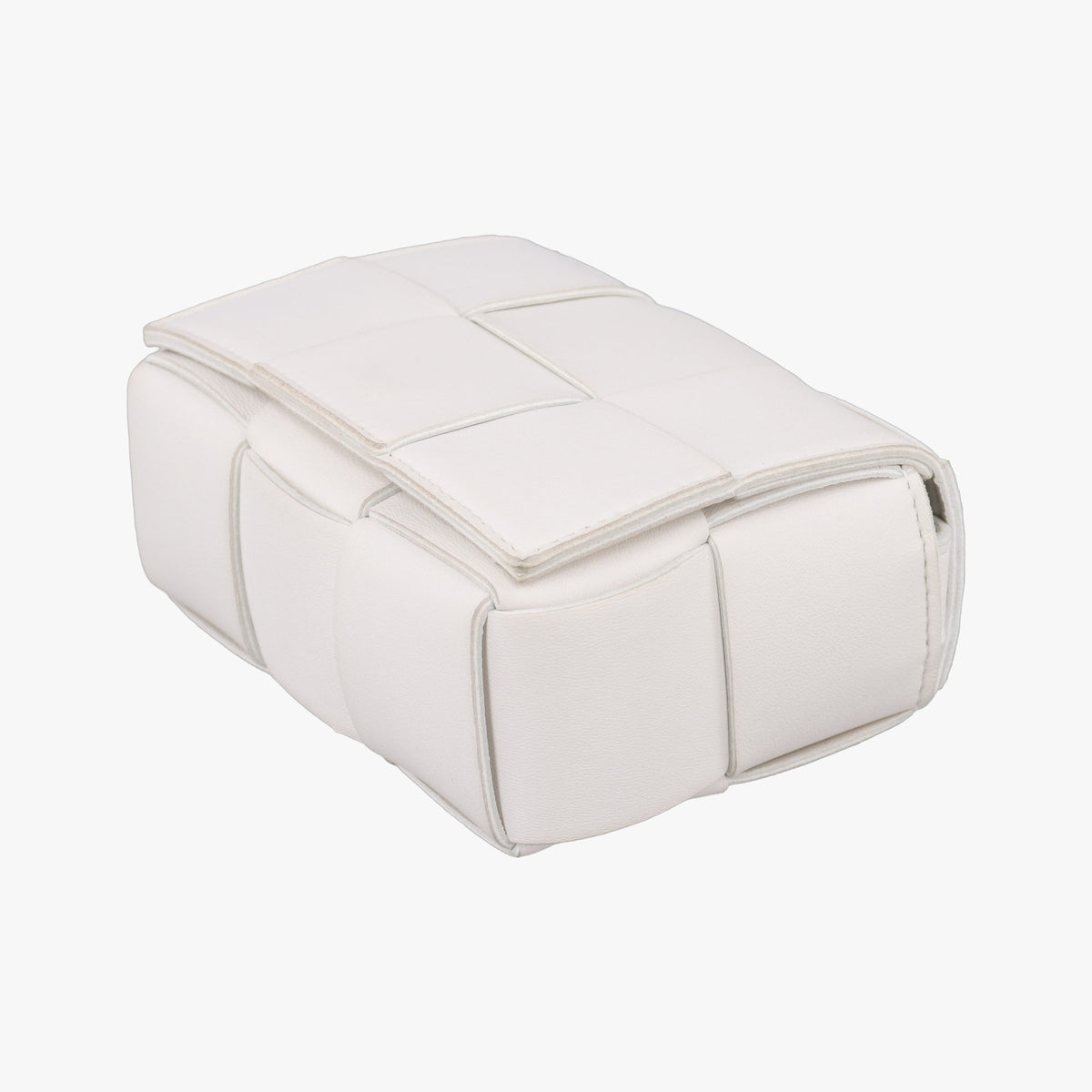 Pre-owned Bottega Veneta Candy Cassette White Lambskin  shoulderbag | stylenewstar