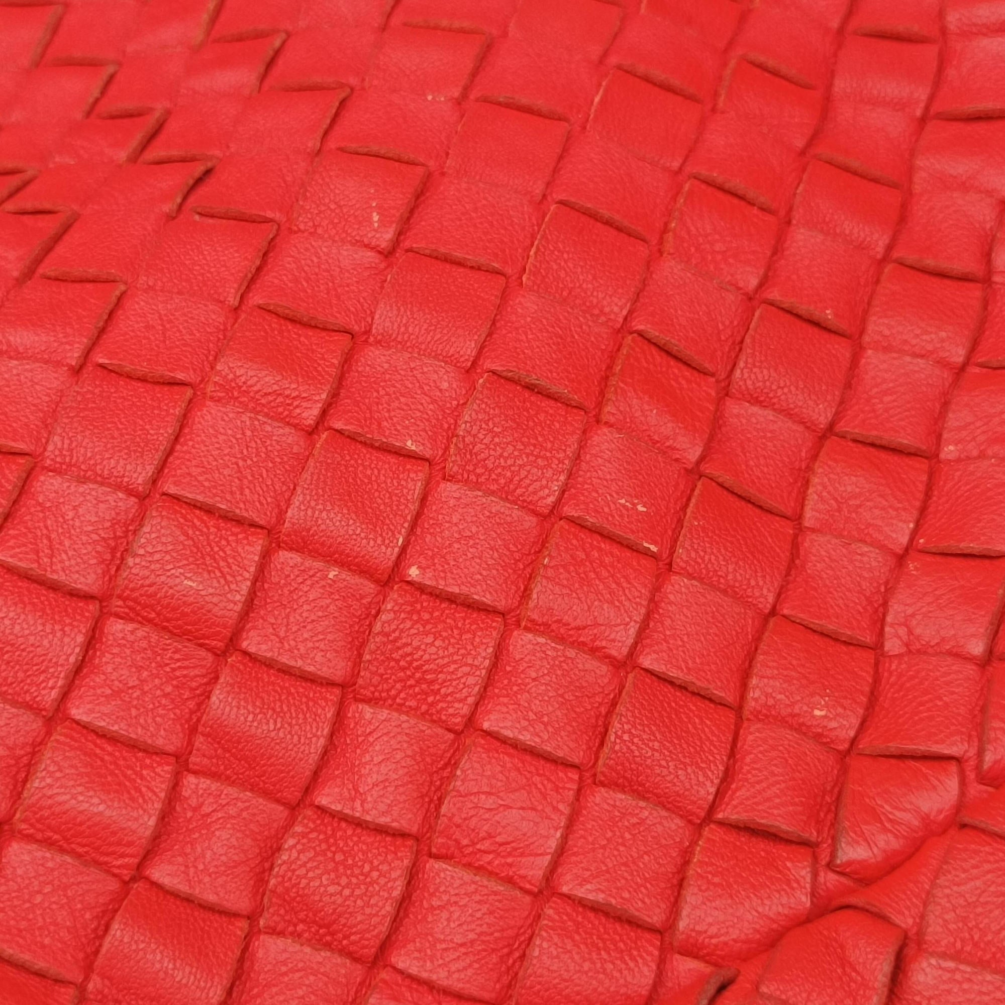 Pre-owned Bottega Veneta CAMPANA Intrecciato Red lambskin  shoulderbag | stylenewstar
