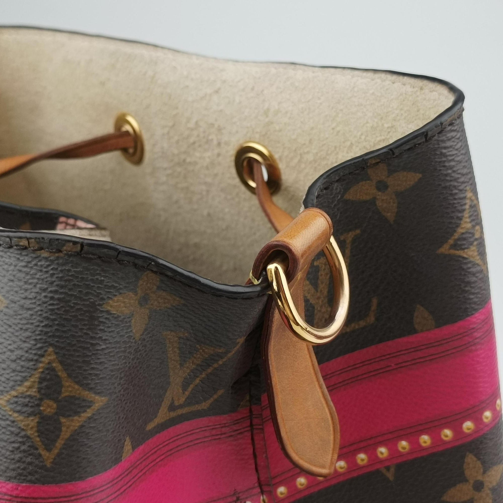 Pre-owned Louis Vuitton NeoNoe brown×Multicolor Monogram Canvas M40649 shoulderbag | stylenewstar