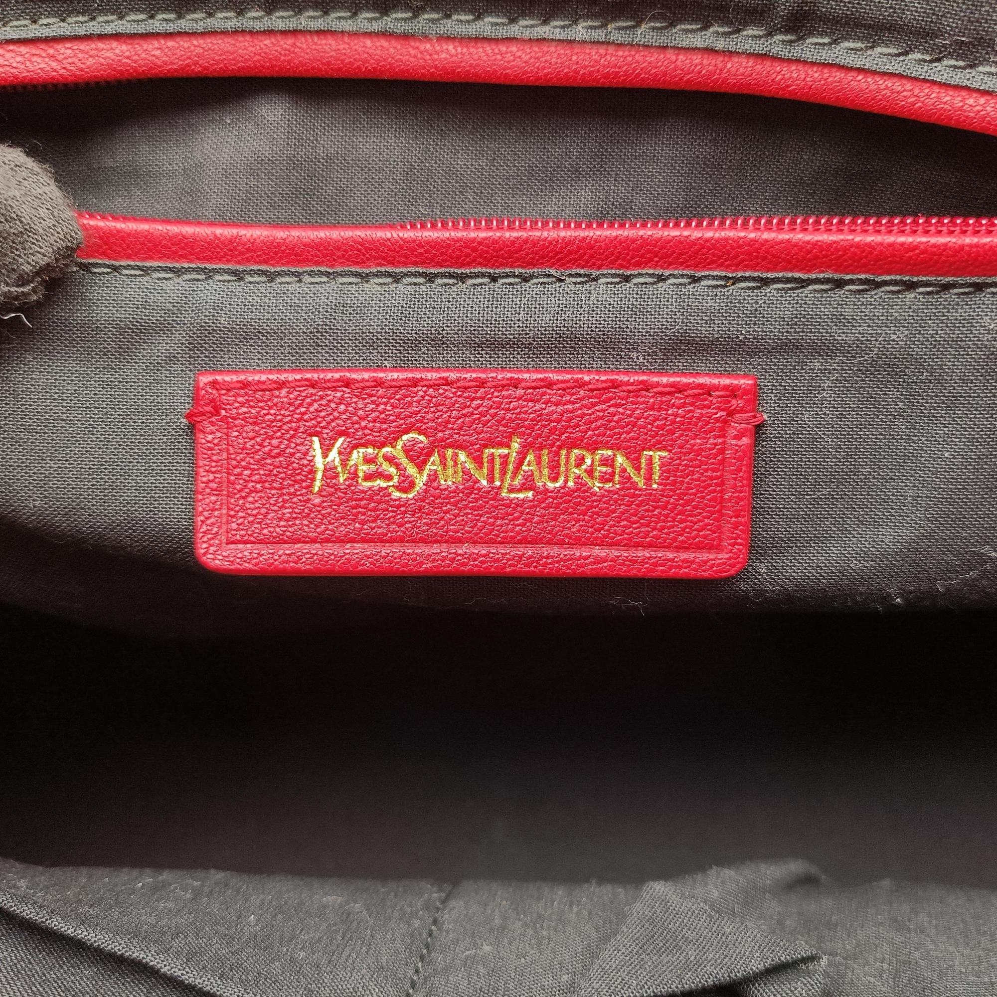 Vintage Yves Saint Laurent Cabas ChYc Red Leather 279079 handbag | stylenewstar
