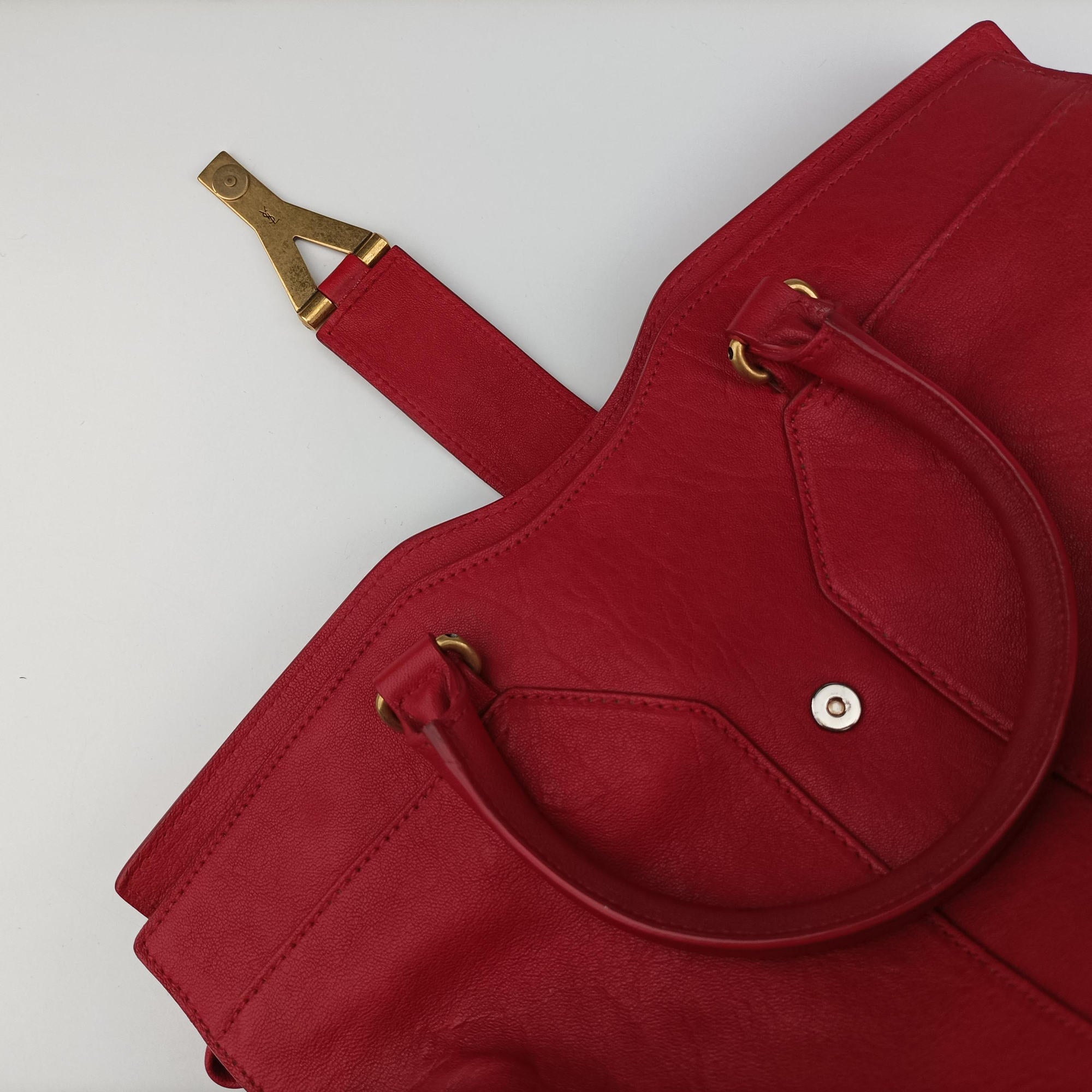 Vintage Yves Saint Laurent Cabas ChYc Red Leather 279079 handbag | stylenewstar