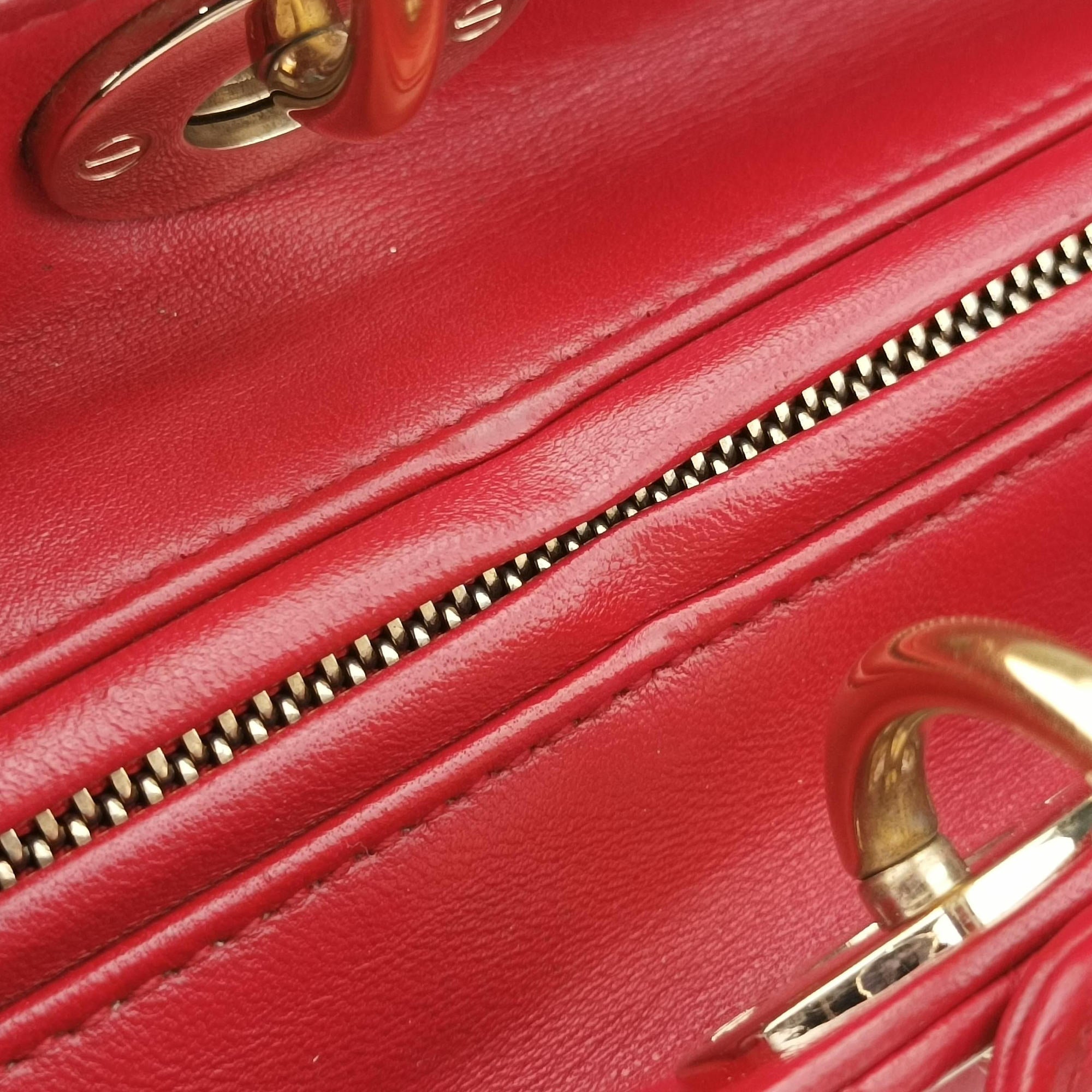 Pre-owned Christian Dior Lady Dior Red lambskin  shoulderbag | stylenewstar