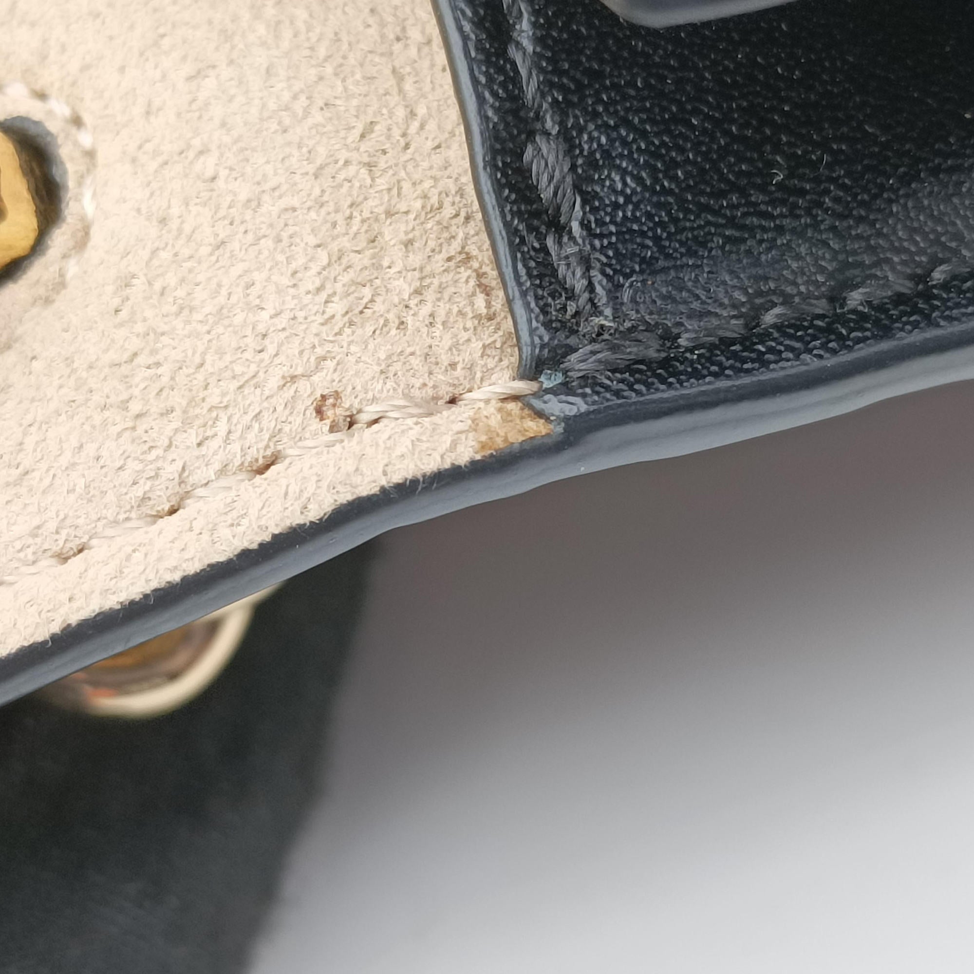 Secondhand Fendi Kan U Brown×black Leather 8M0417 shoulderbag | stylenewstar