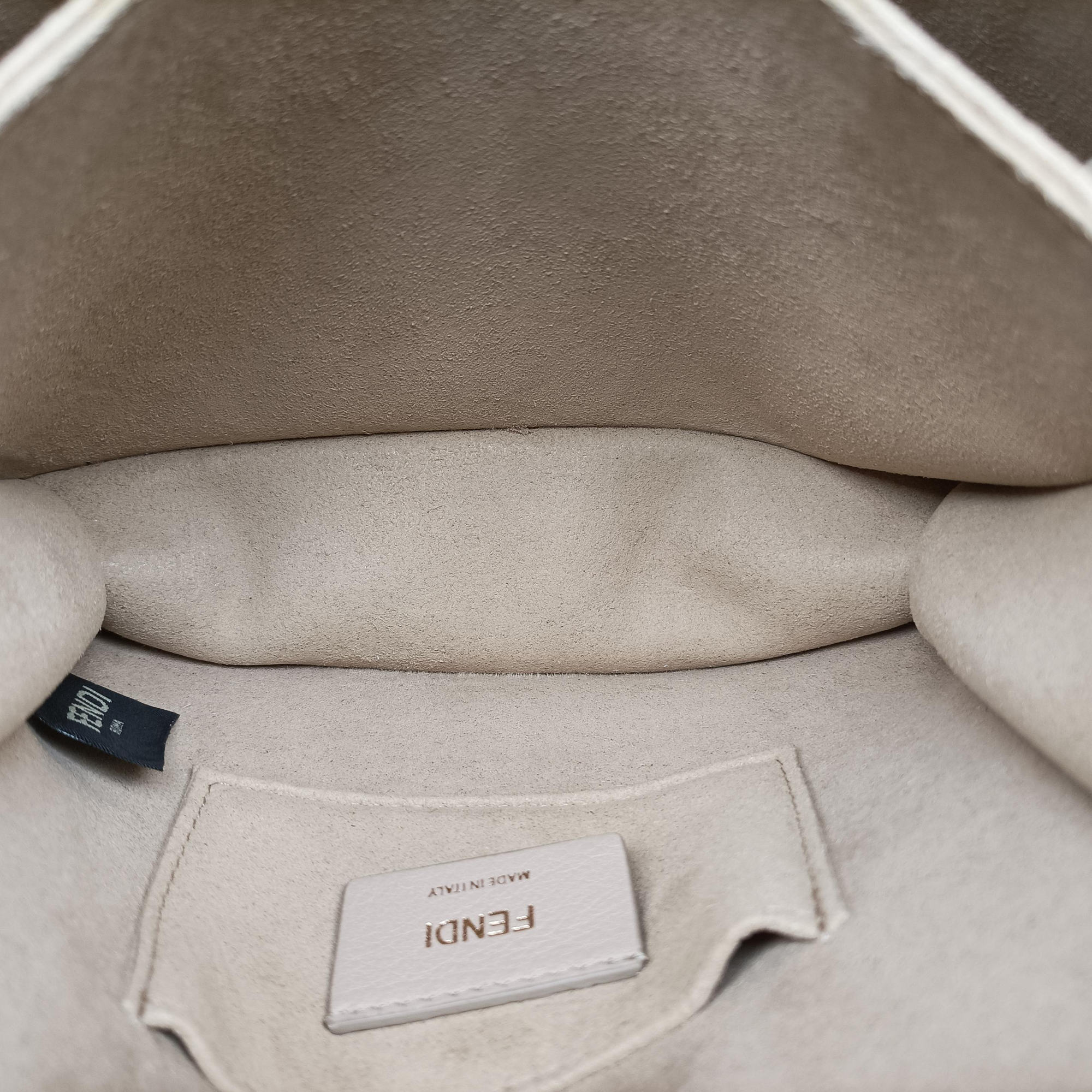 Secondhand Fendi Kan U Brown×black Leather 8M0417 shoulderbag | stylenewstar
