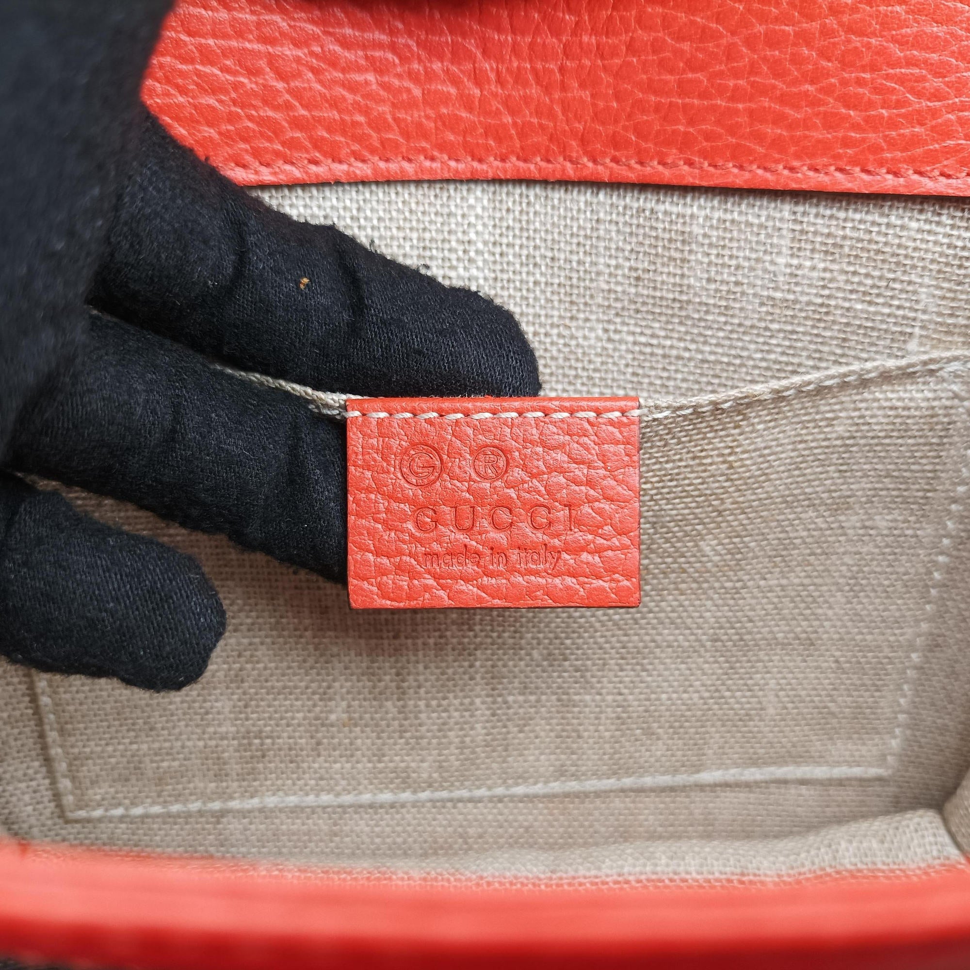 Pre-owned Gucci Interlocking G Orange Leather 510304 shoulderbag | stylenewstar