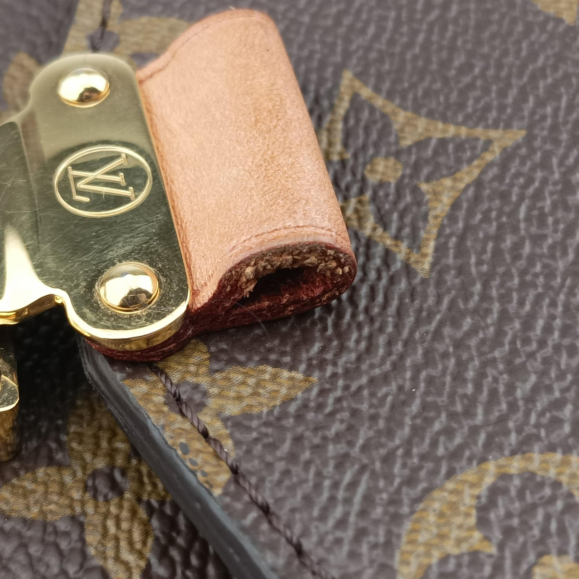Secondhand Louis Vuitton Pochette Metis MM Brown Monogram Canvas M44875 shoulderbag | stylenewstar