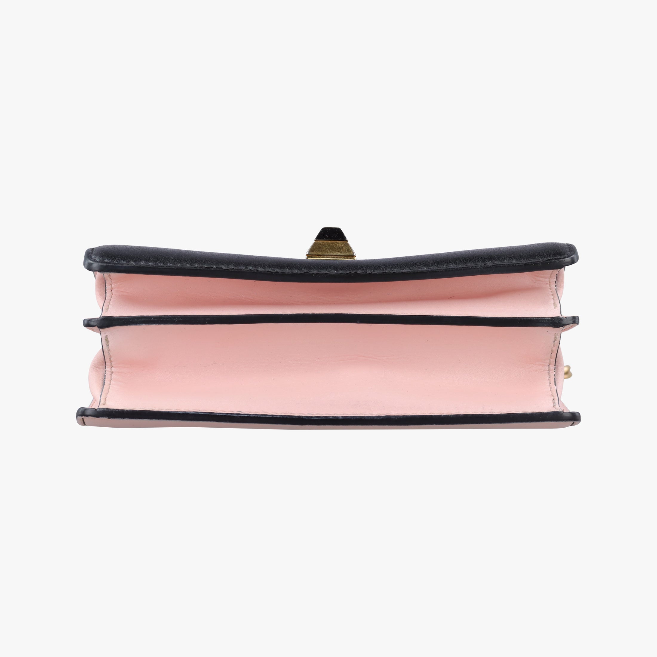 Pre-owned Fendi Kan I Black Leather 8M0381 shoulderbag | stylenewstar