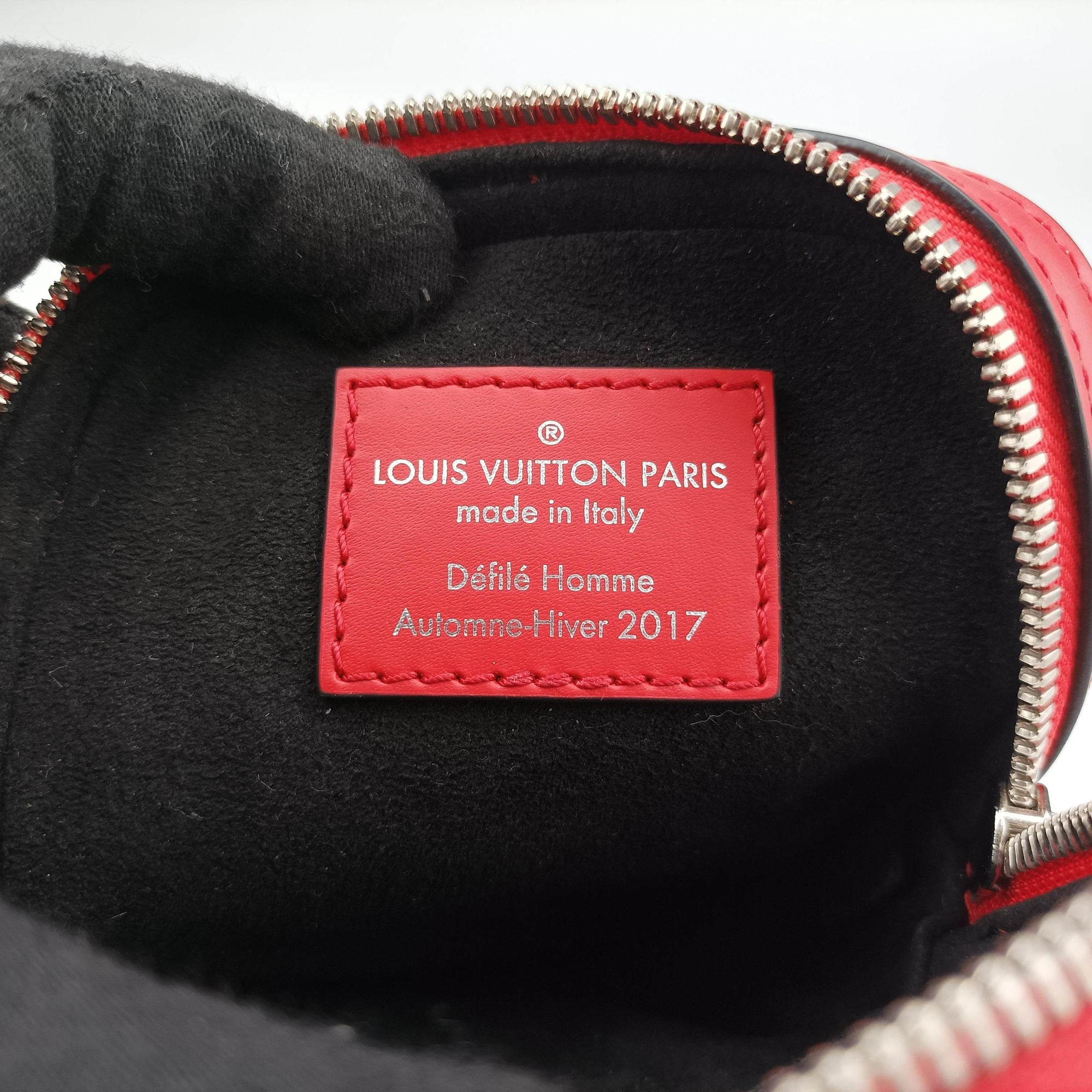 Vintage Louis Vuitton Danube PPM Supreme Collaboration ROUGE×white Epi M53434 shoulderbag | stylenewstar