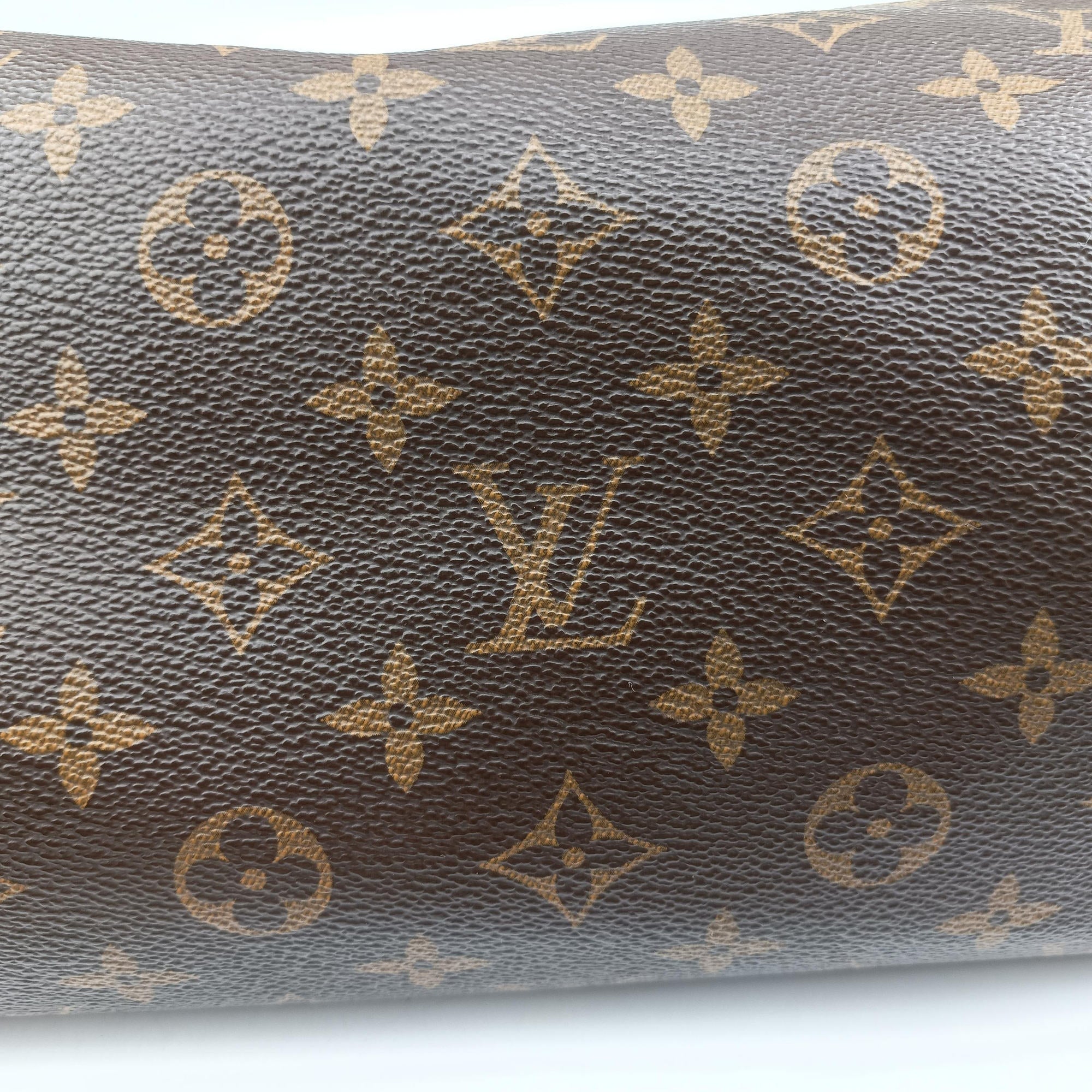 Pre-owned Louis Vuitton ARTSY MM Brown Monogram Canvas M40249 handbag | stylenewstar