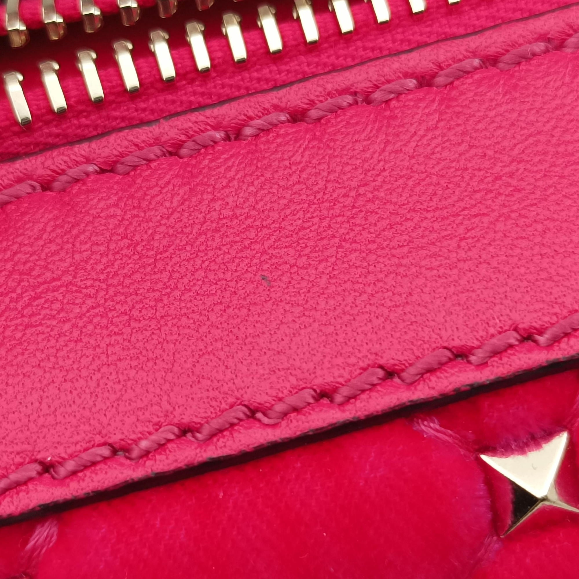 Pre-owned Valentino Rockstud Red Velvet  bum bag/waist bag | stylenewstar