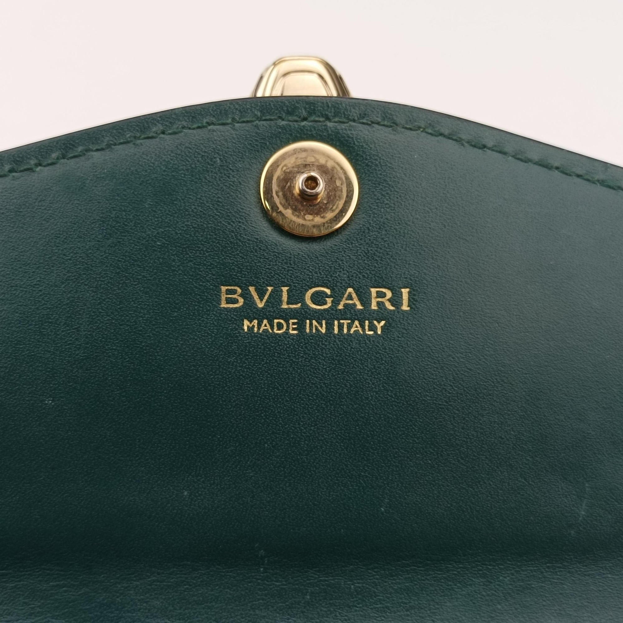 Pre-owned Bvlgari SERPENTI FOREVER Green Leather  shoulderbag | stylenewstar