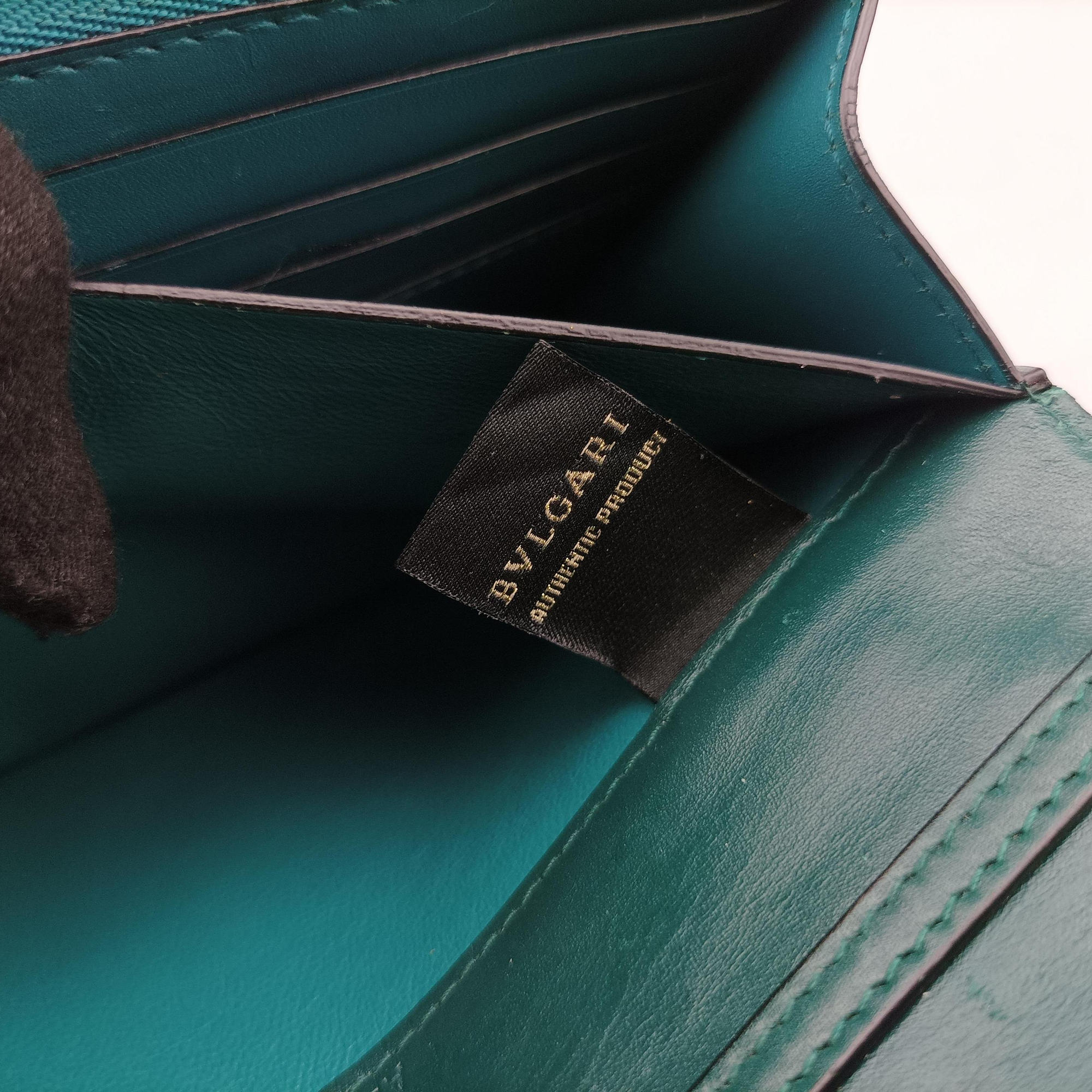 Pre-owned Bvlgari SERPENTI FOREVER Green Leather  shoulderbag | stylenewstar