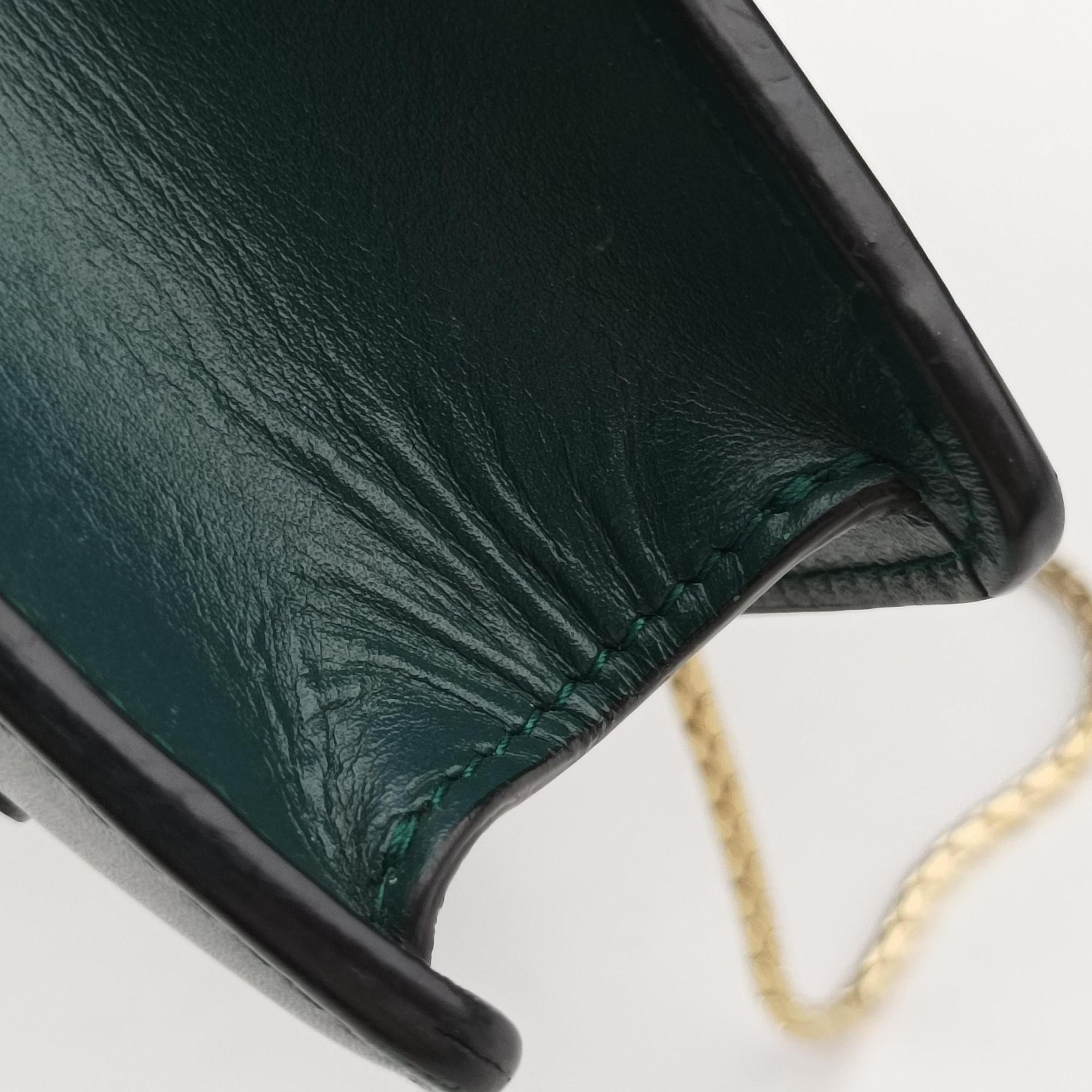 Pre-owned Bvlgari SERPENTI FOREVER Green Leather  shoulderbag | stylenewstar