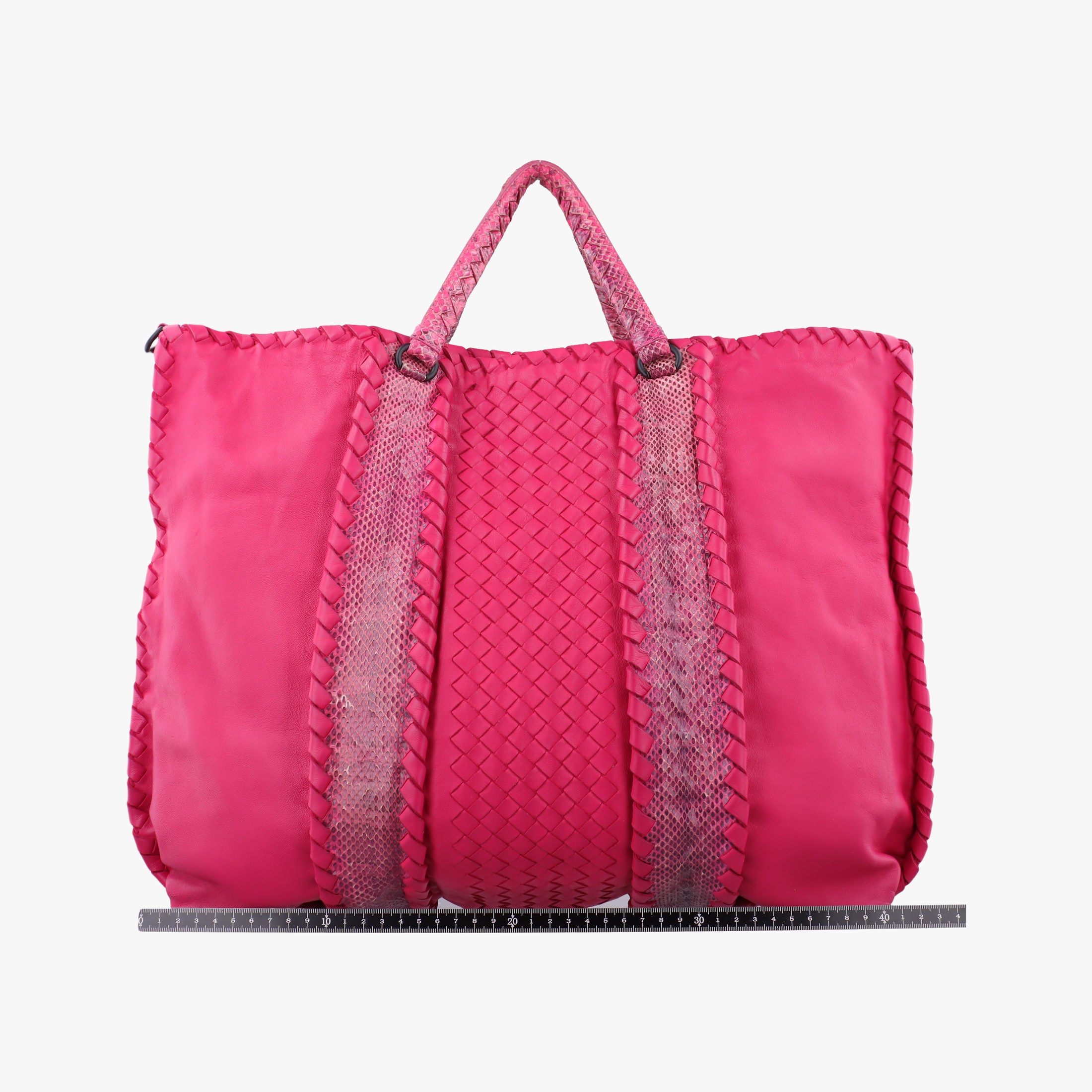Pre-owned Bottega Veneta Intrecciato Pink lambskin  shoulderbag | stylenewstar