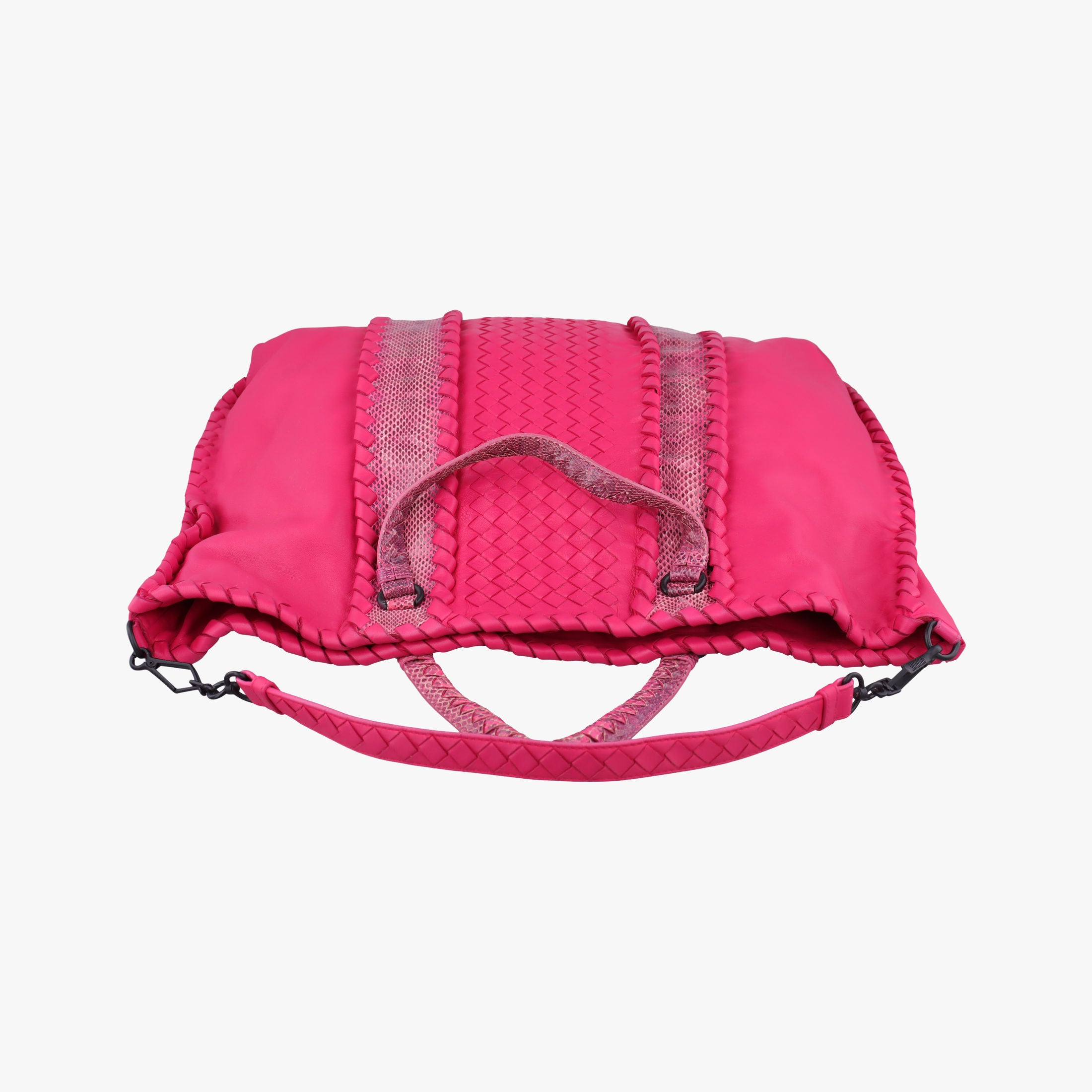 Pre-owned Bottega Veneta Intrecciato Pink lambskin  shoulderbag | stylenewstar