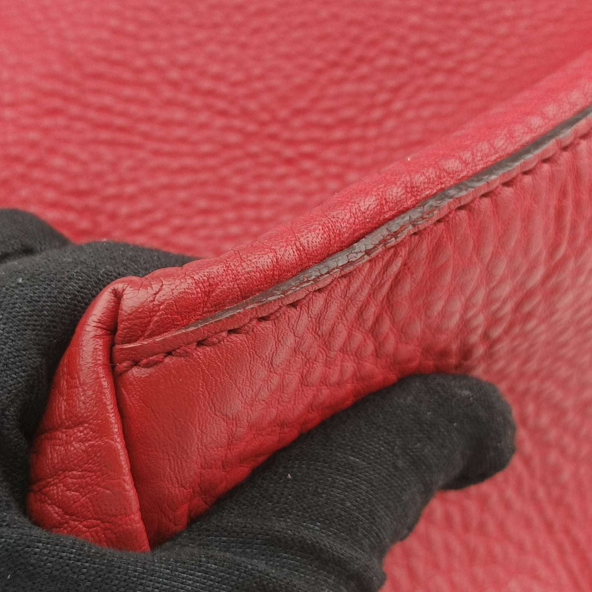 Vintage Gucci Soho Red Leather 308982 shoulderbag | stylenewstar