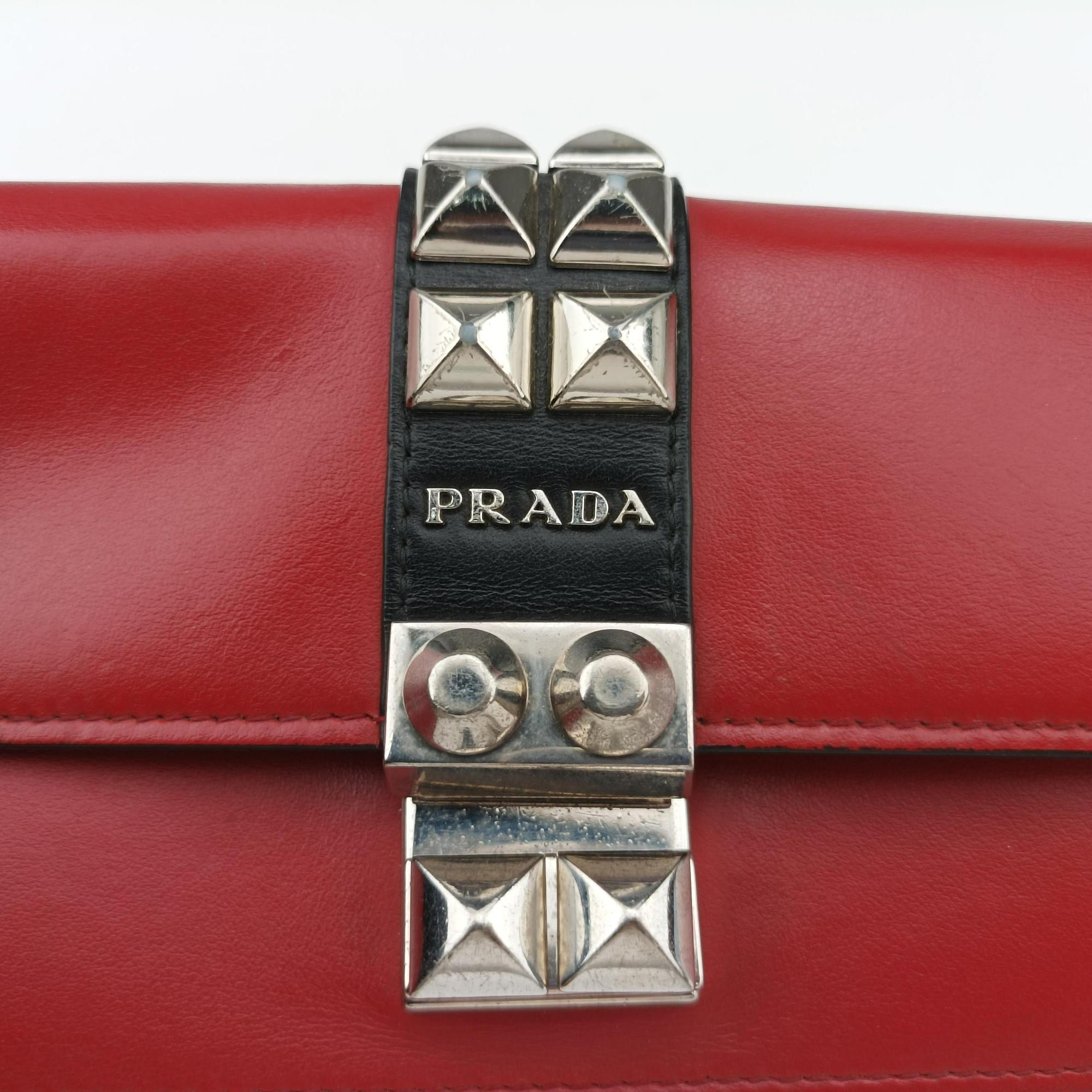 Pre-owned Prada Elektra Studded Red Leather IDH061 shoulderbag | stylenewstar
