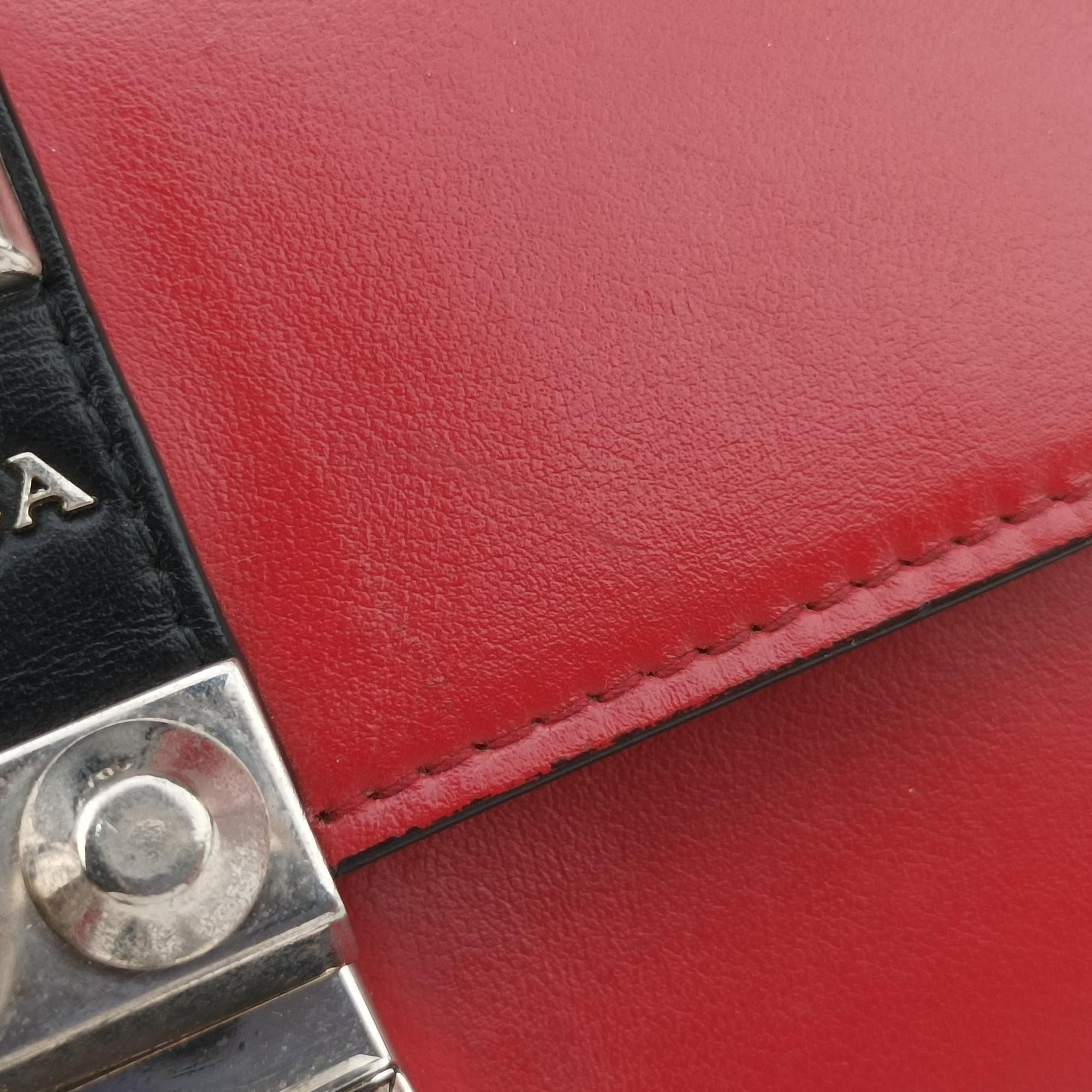Pre-owned Prada Elektra Studded Red Leather IDH061 shoulderbag | stylenewstar