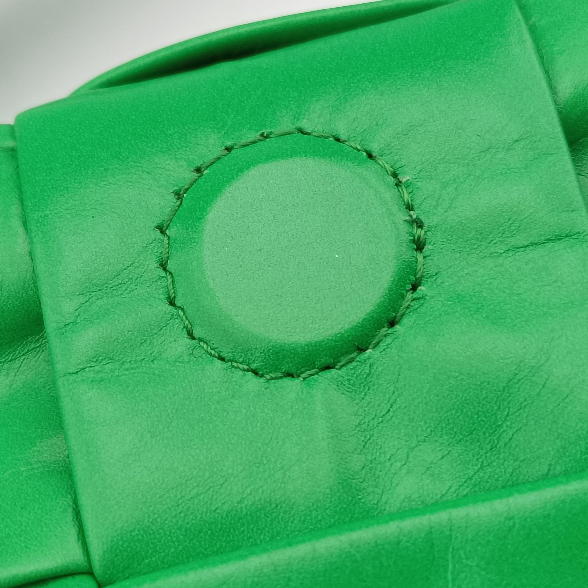 Secondhand Bottega Veneta candy cassette Green Leather  shoulderbag | stylenewstar
