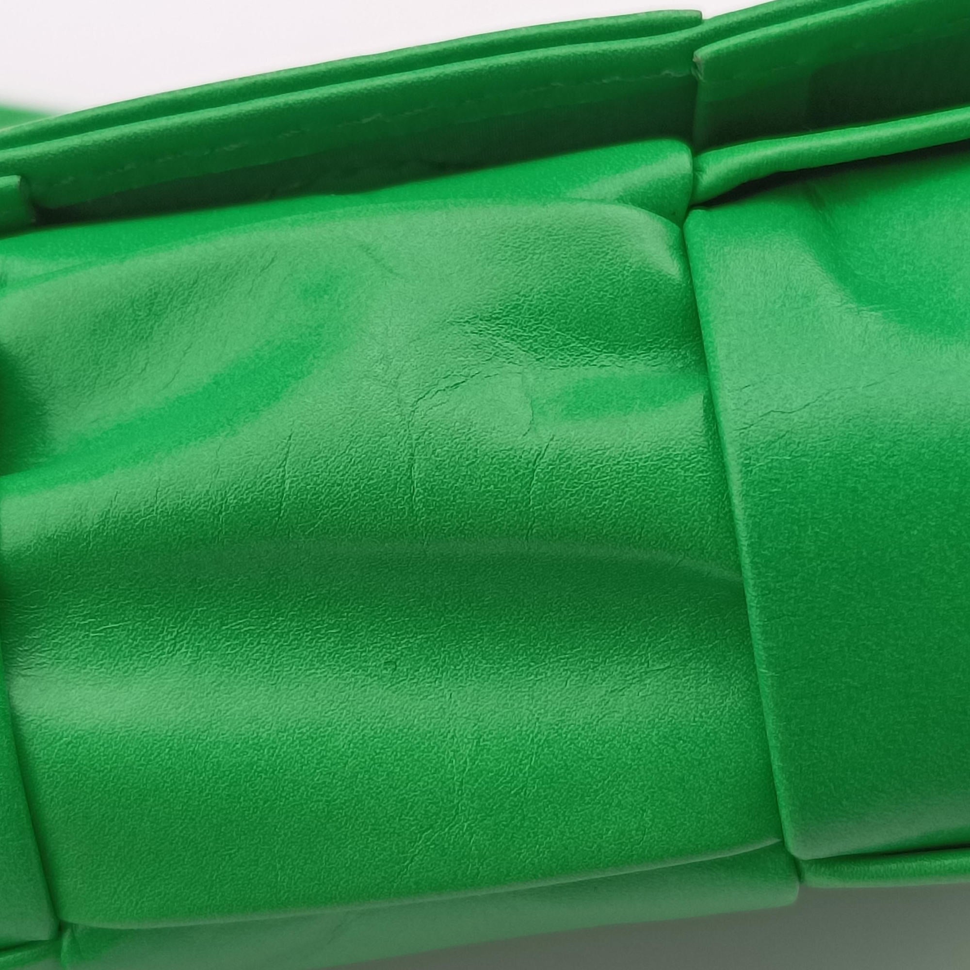 Secondhand Bottega Veneta candy cassette Green Leather  shoulderbag | stylenewstar