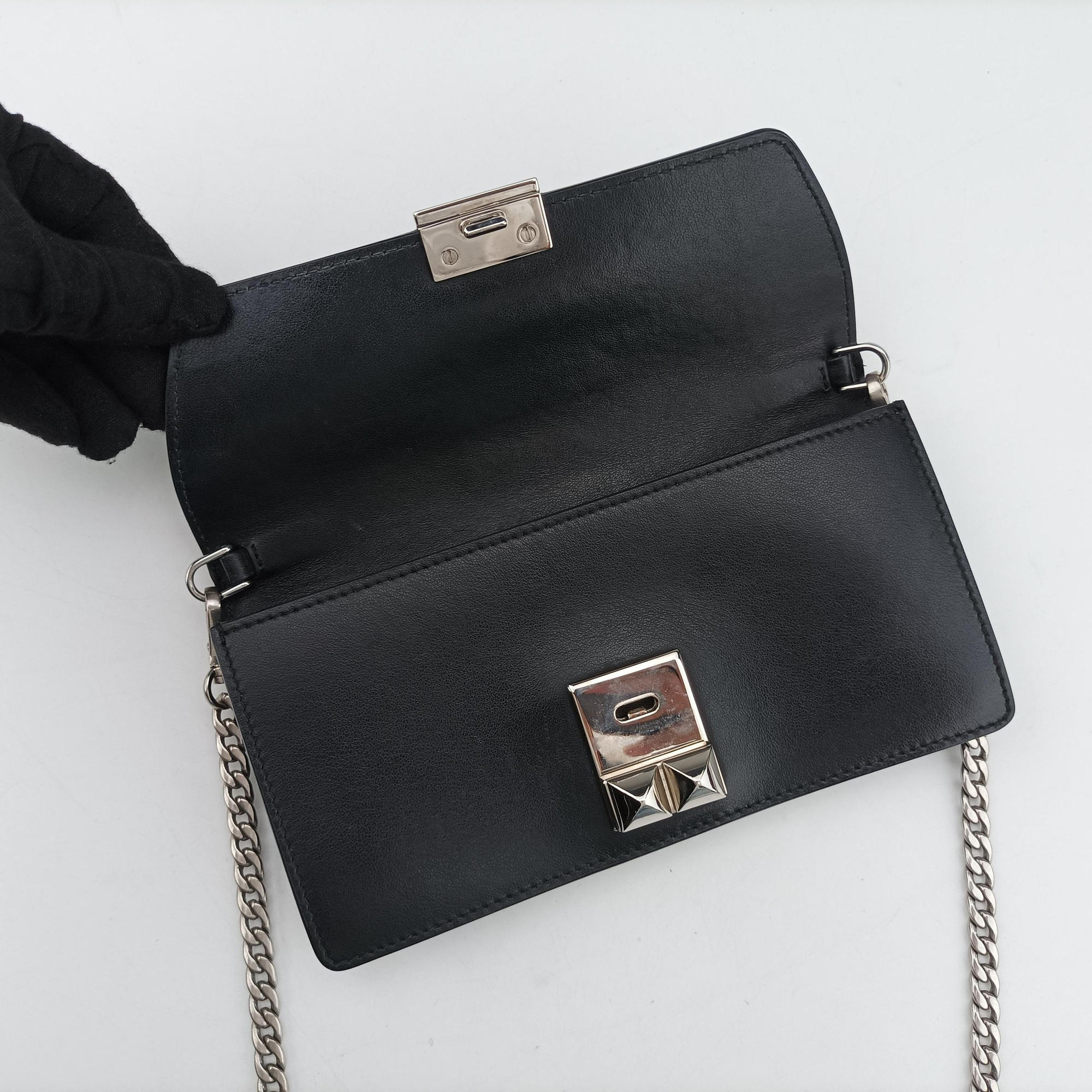 Pre-owned Prada Elektra Studded Black Leather IDH061 shoulderbag | stylenewstar