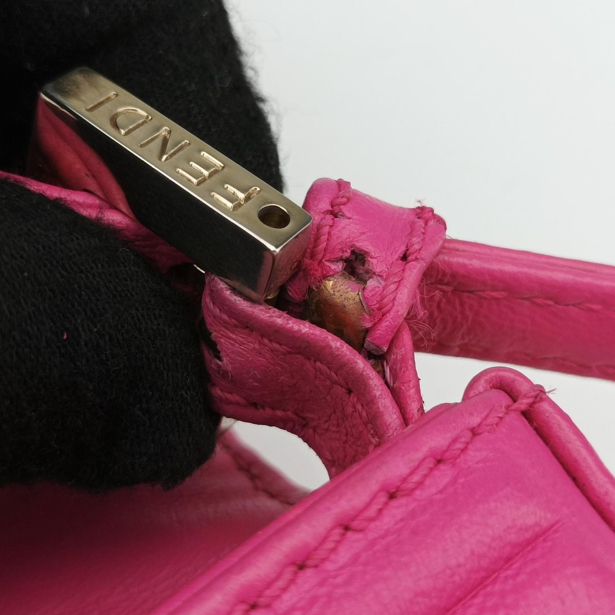 Pre-owned Fendi BAGUETTE Rose Leather 8BK060 shoulderbag | stylenewstar